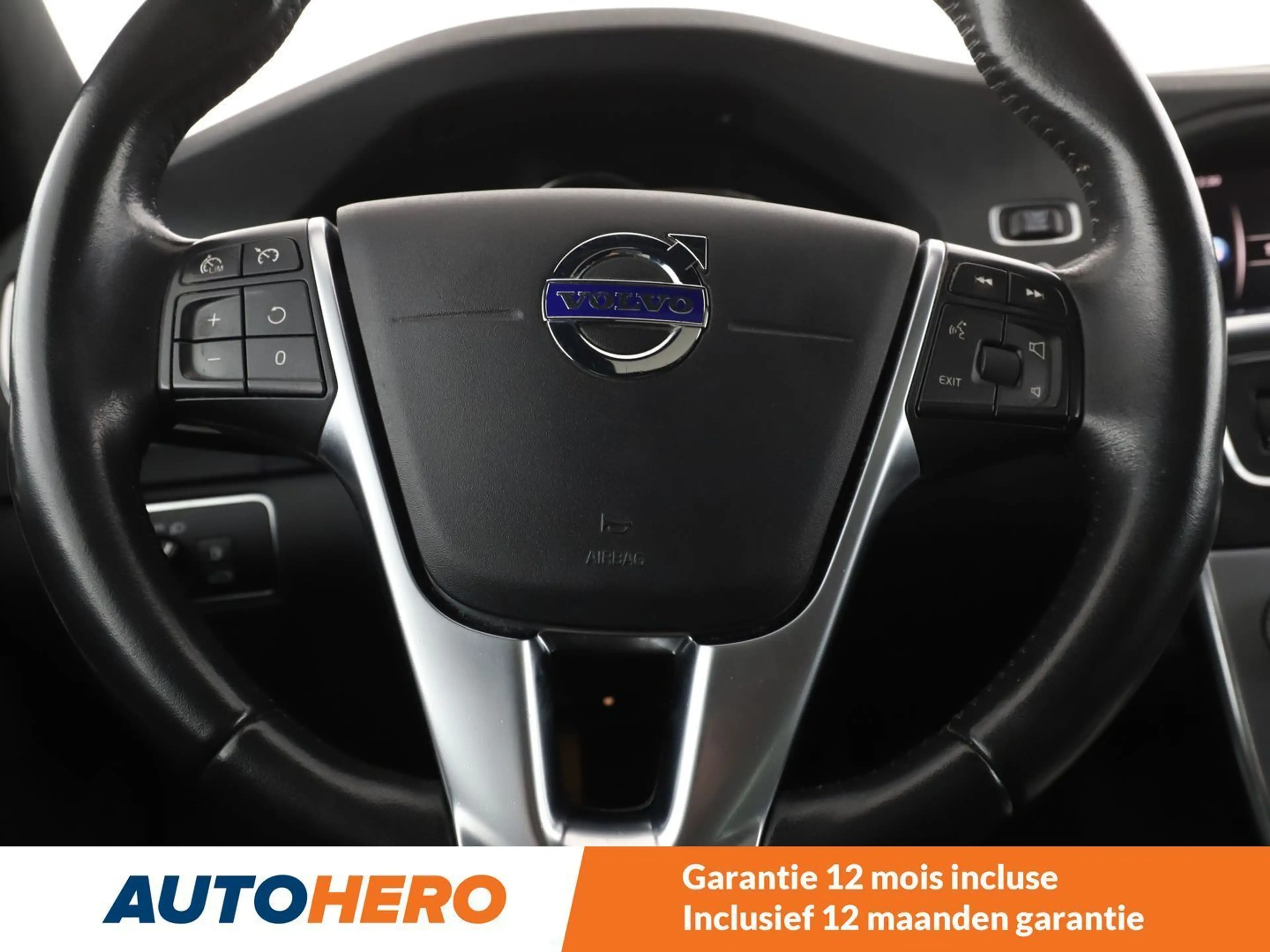 Volvo V60 Cross Country 2.0 D3 Pro — photo 5