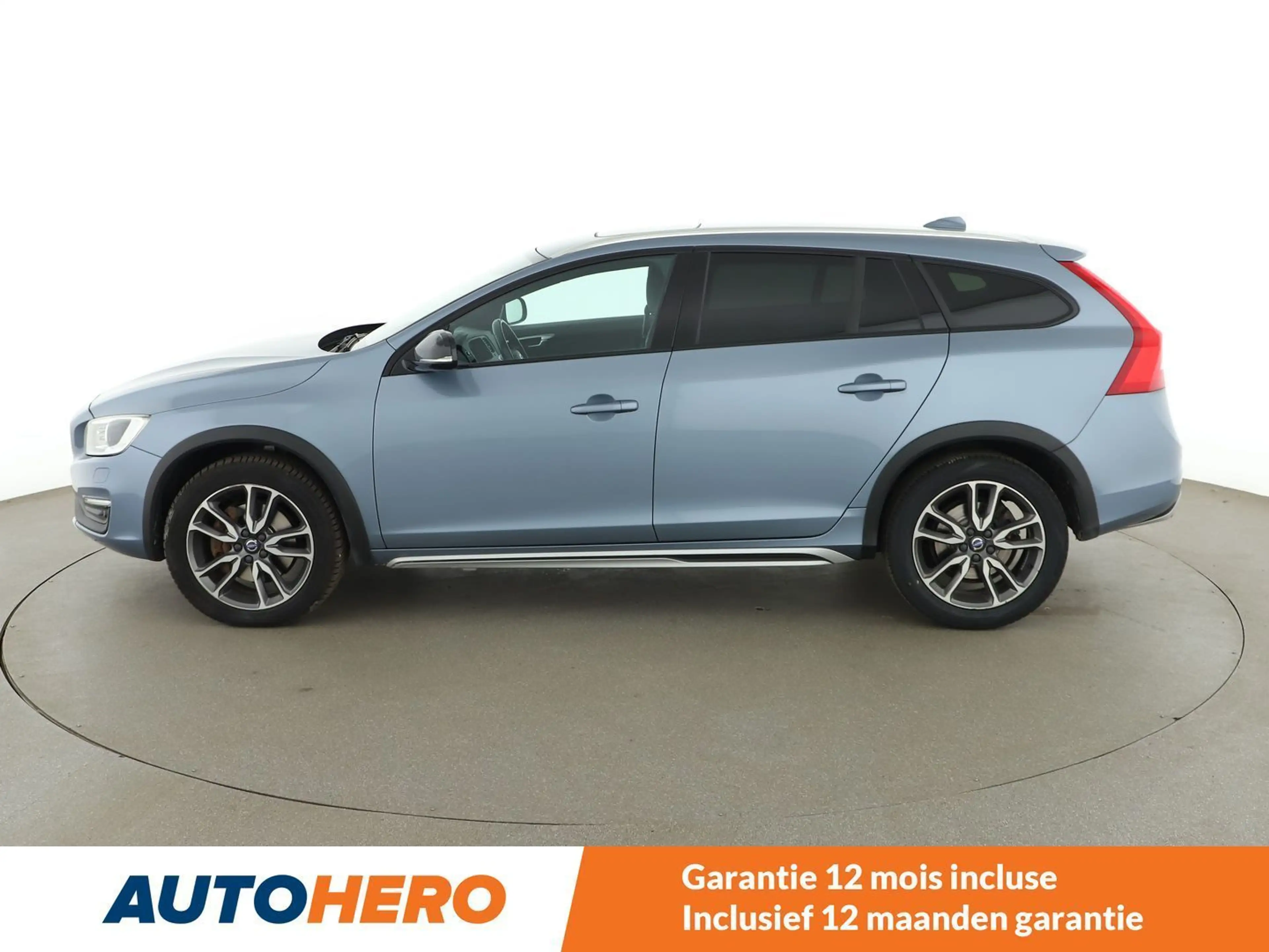Volvo V60 Cross Country 2.0 D3 Pro — photo 3