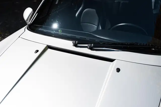 Porsche 911 view 11