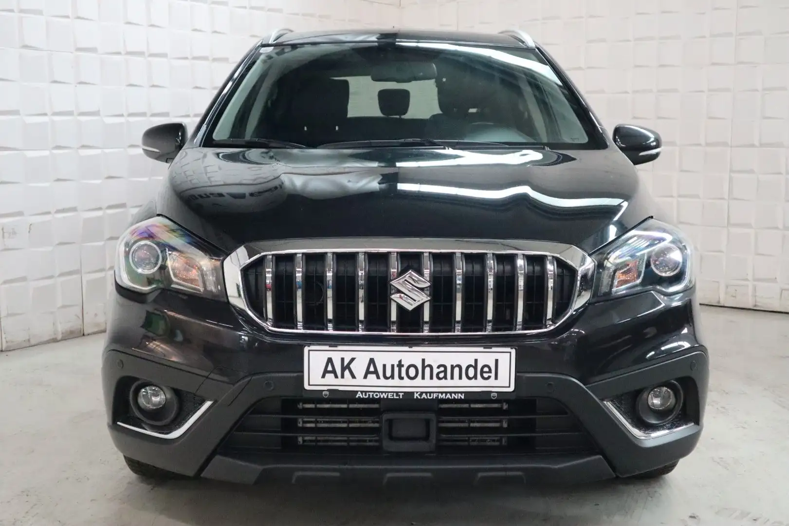 Suzuki SX4 S-Cross Comfort 4x4,Xenon,Klima,Kamera Negro - 2