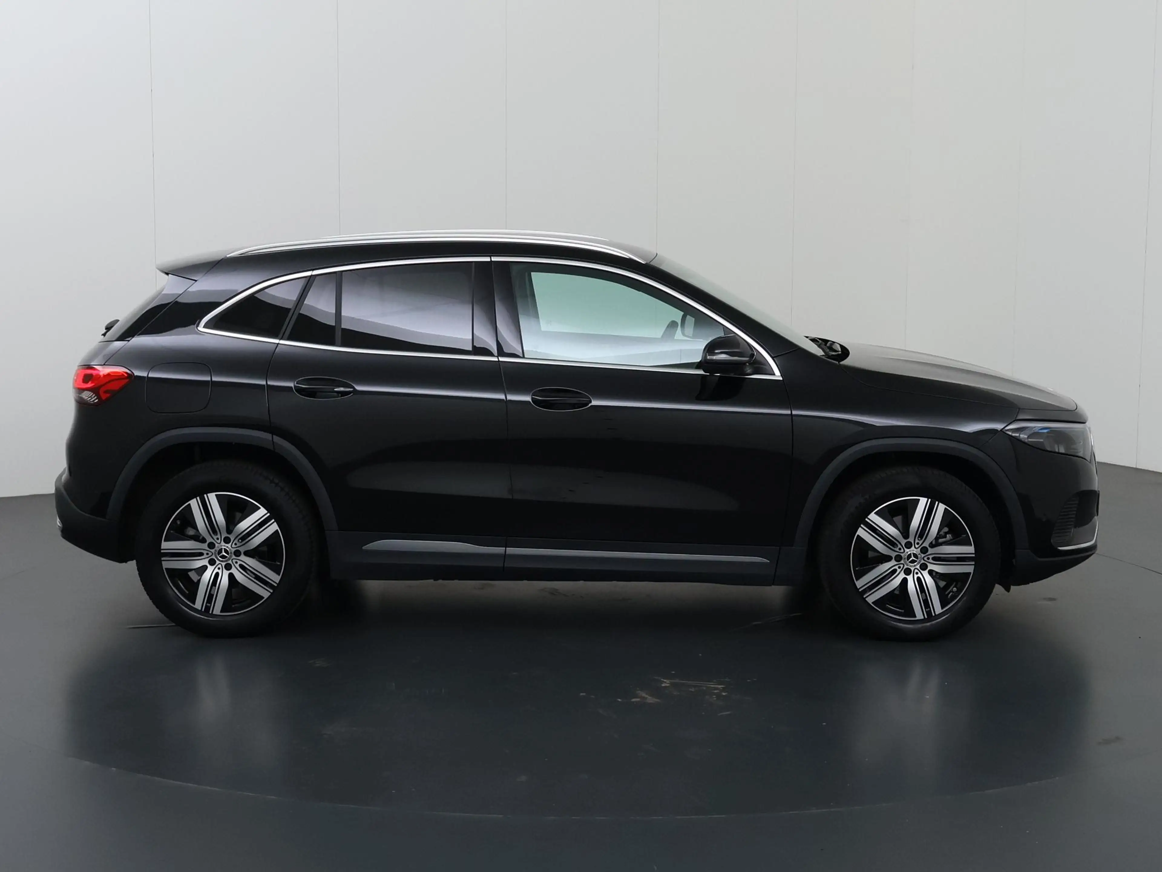 Mercedes-Benz EQA 250 Luxury Line 67 kWh | Xenon verlichting | Lederen b — photo 6