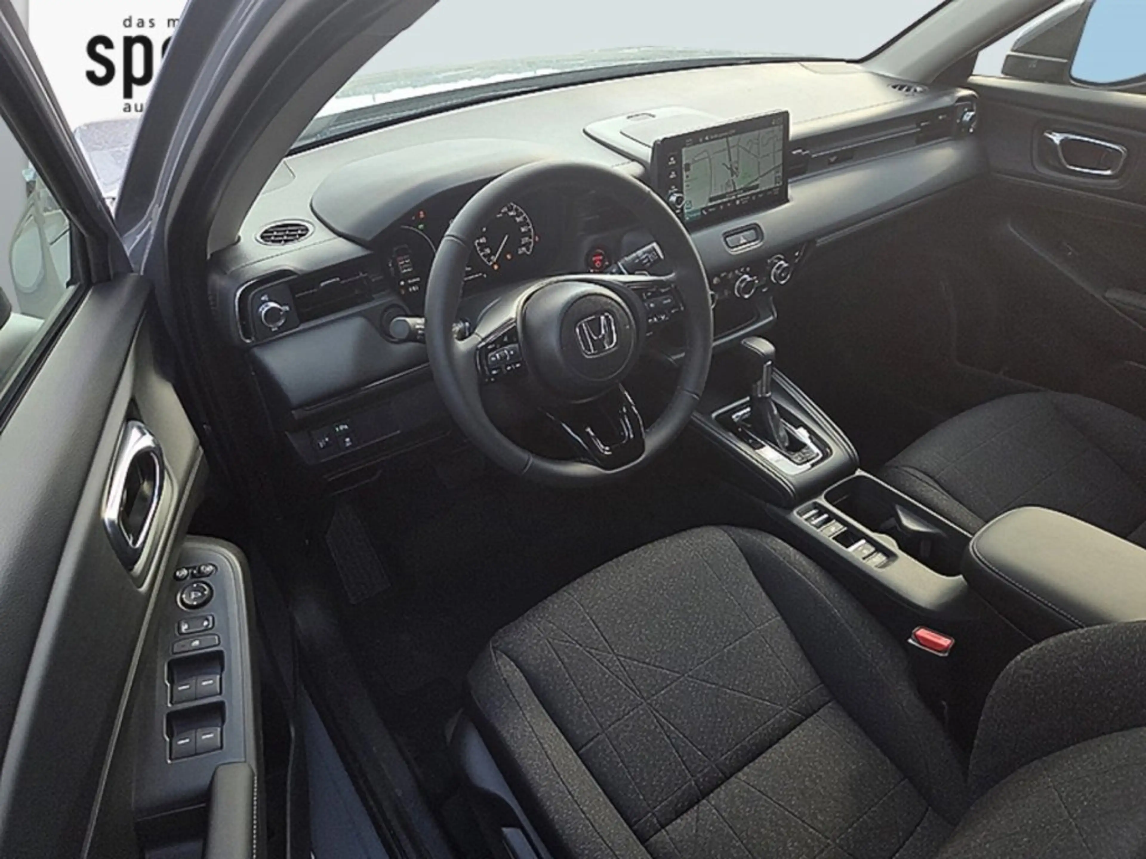 Honda HR-V e:HEV 1.5 AT ELEGANCE STANDARD — photo 8