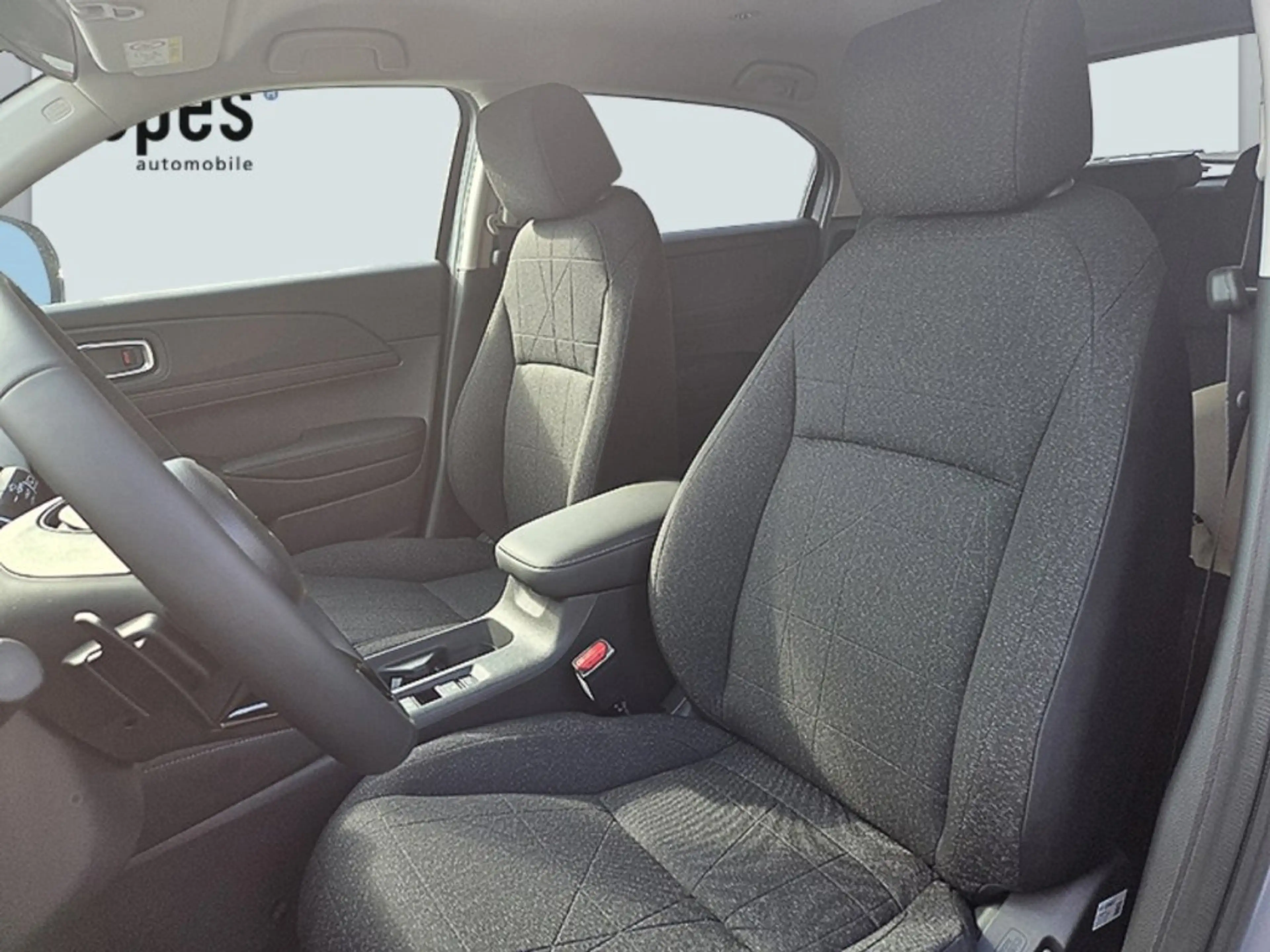 Honda HR-V e:HEV 1.5 AT ELEGANCE STANDARD — photo 11