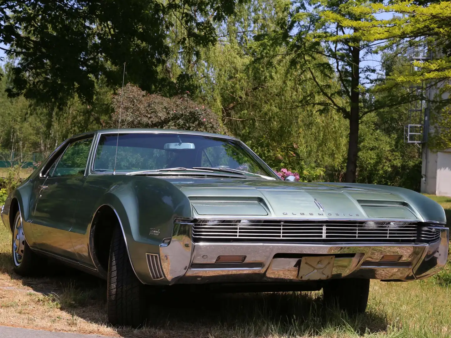 Oldsmobile Toronado Grün - 1