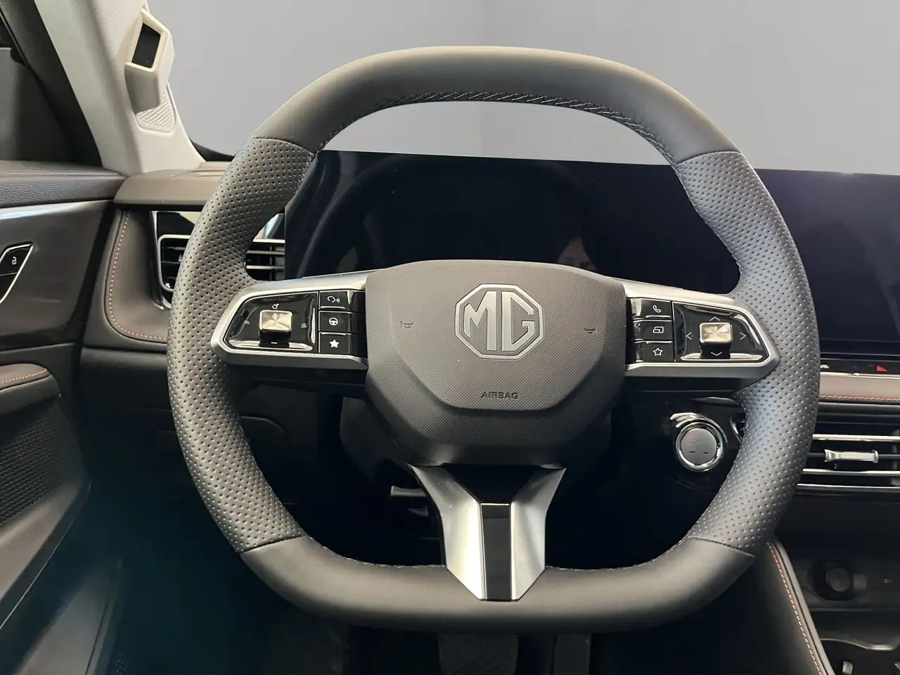 MG HS HS 1.5 hybrid+ Luxury auto 13