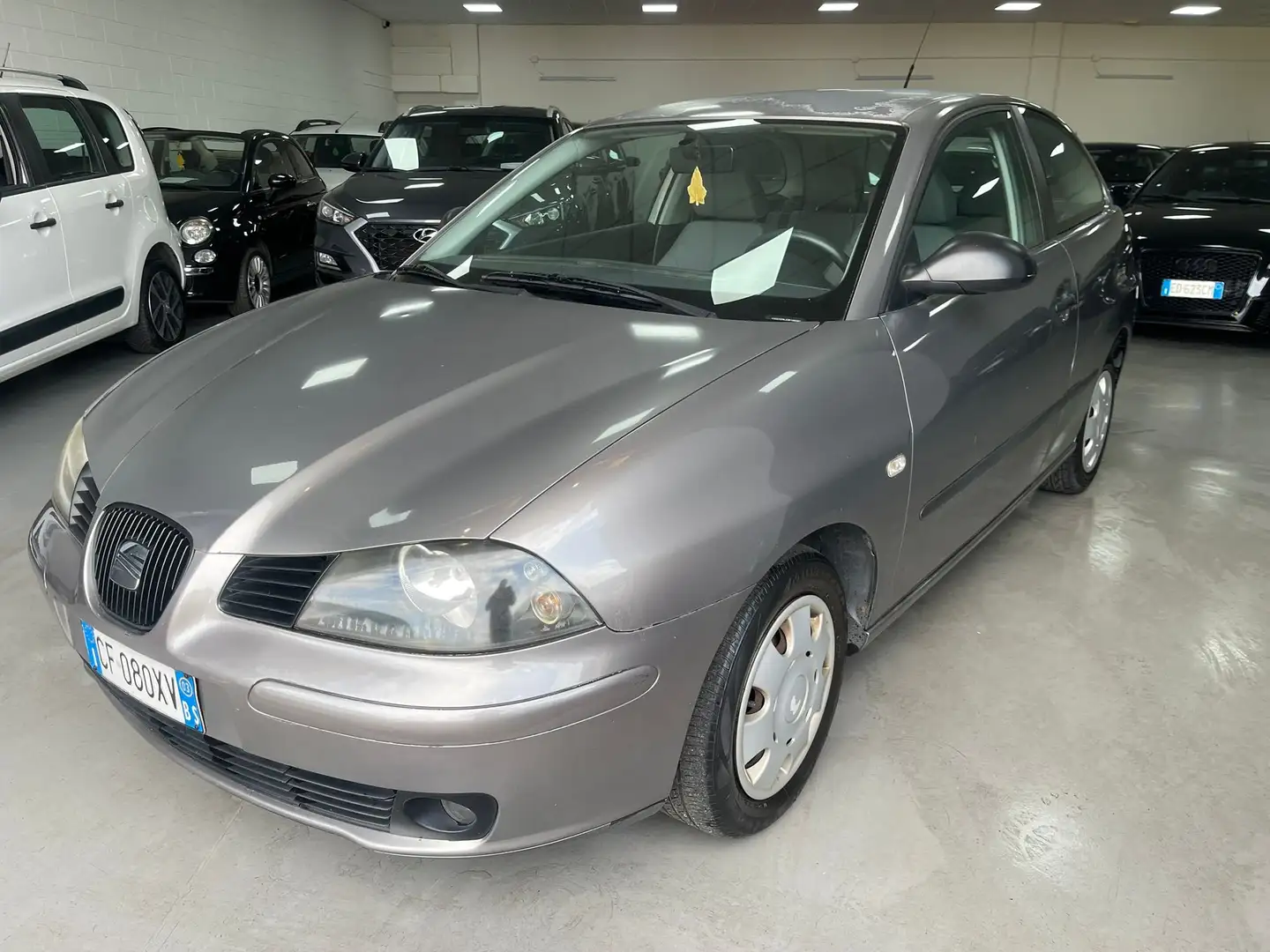 SEAT Ibiza Ibiza III 2002 3p 1.2 12v Stella Grau - 1
