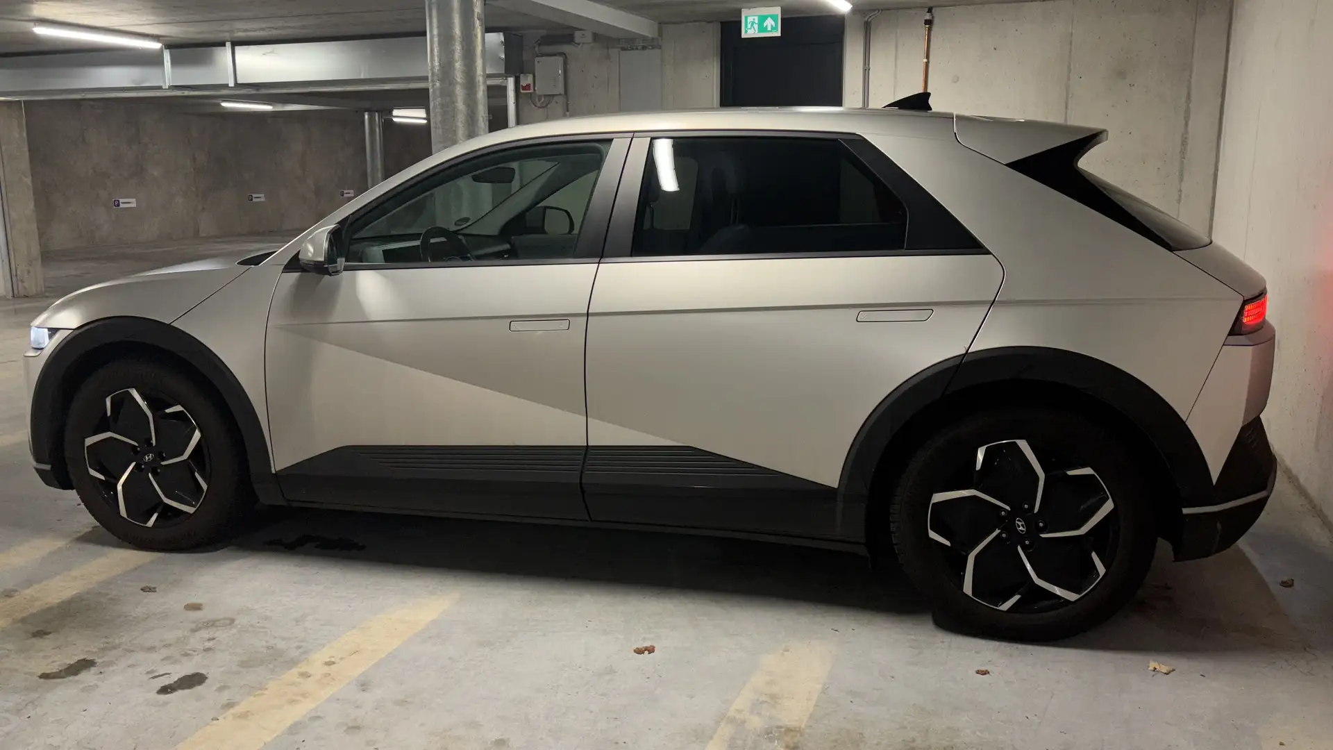 Hyundai IONIQ 5 IONIQ 5 Connect+ 73kWh Goud - 2