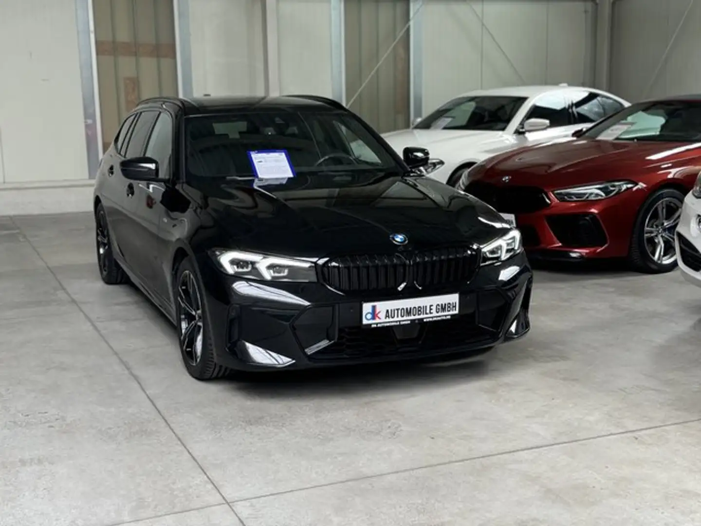 BMW 320 d xDrive Tourig Mild-Hybrid///M SPORT/DACHRELING Schwarz - 1