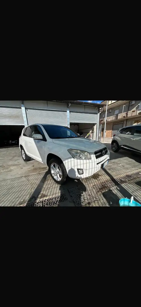 Toyota RAV 4 RAV4 2.2 d-4d Luxury 136cv dpf - 1