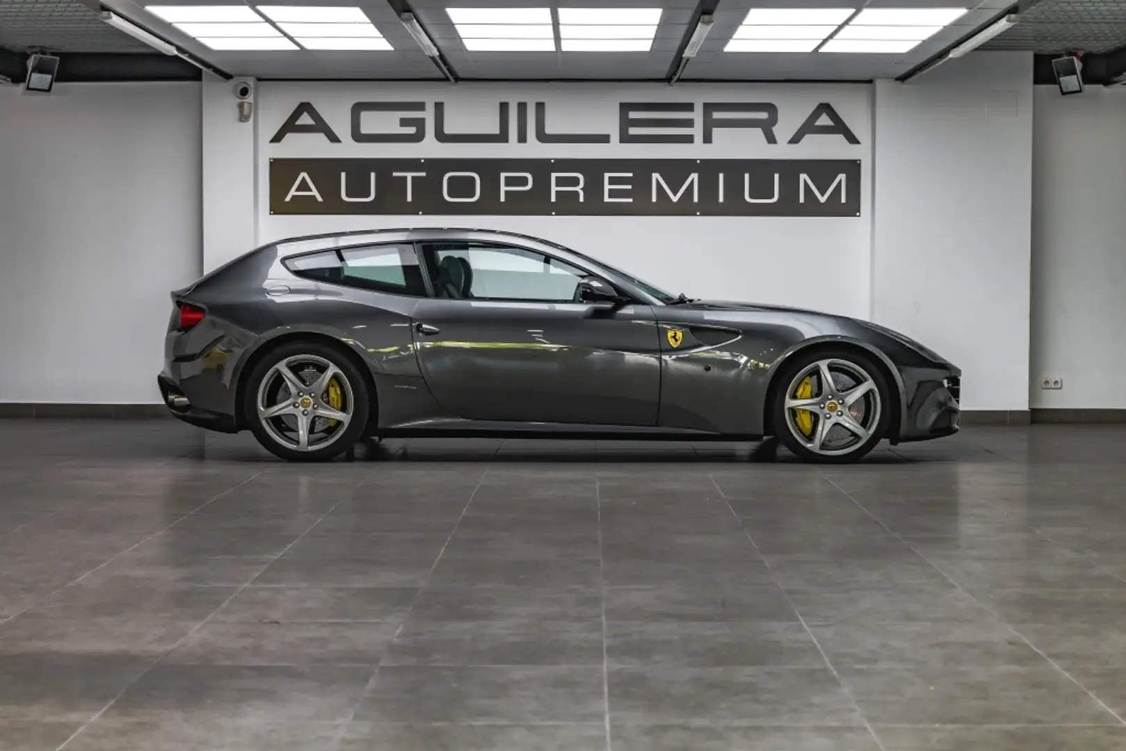 Ferrari FF Gris - 2