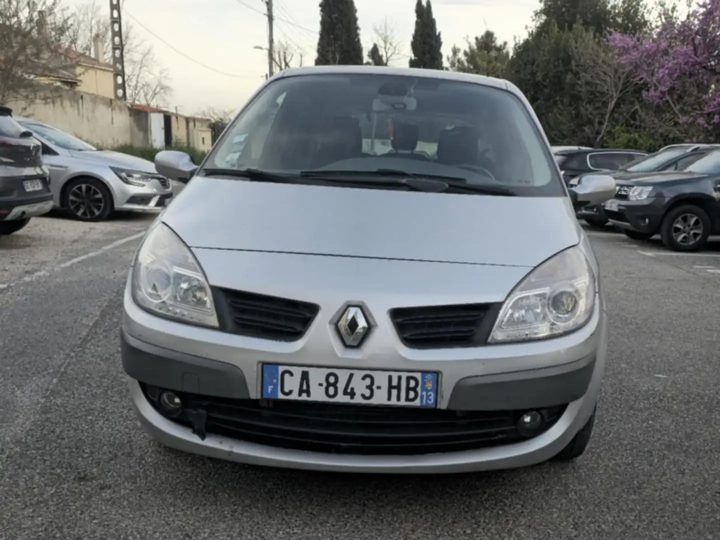 Renault Scenic Scenic+1.9+dCi+130+FAP+Privilège Argent - 1