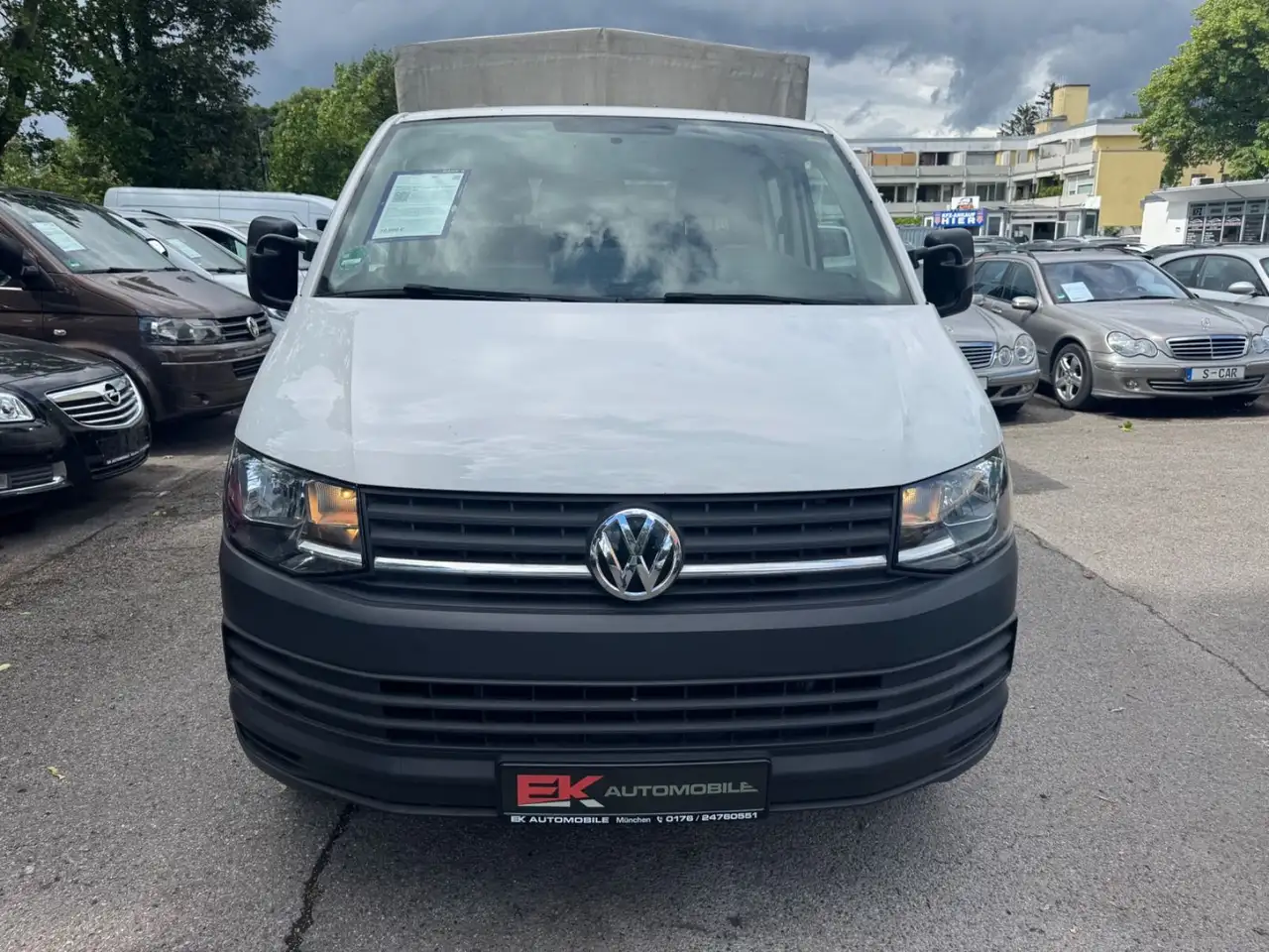 2017 Volkswagen T6 Transporter T6Transporter Pritsche Pritsche Doppelkabin lang, photograph 2