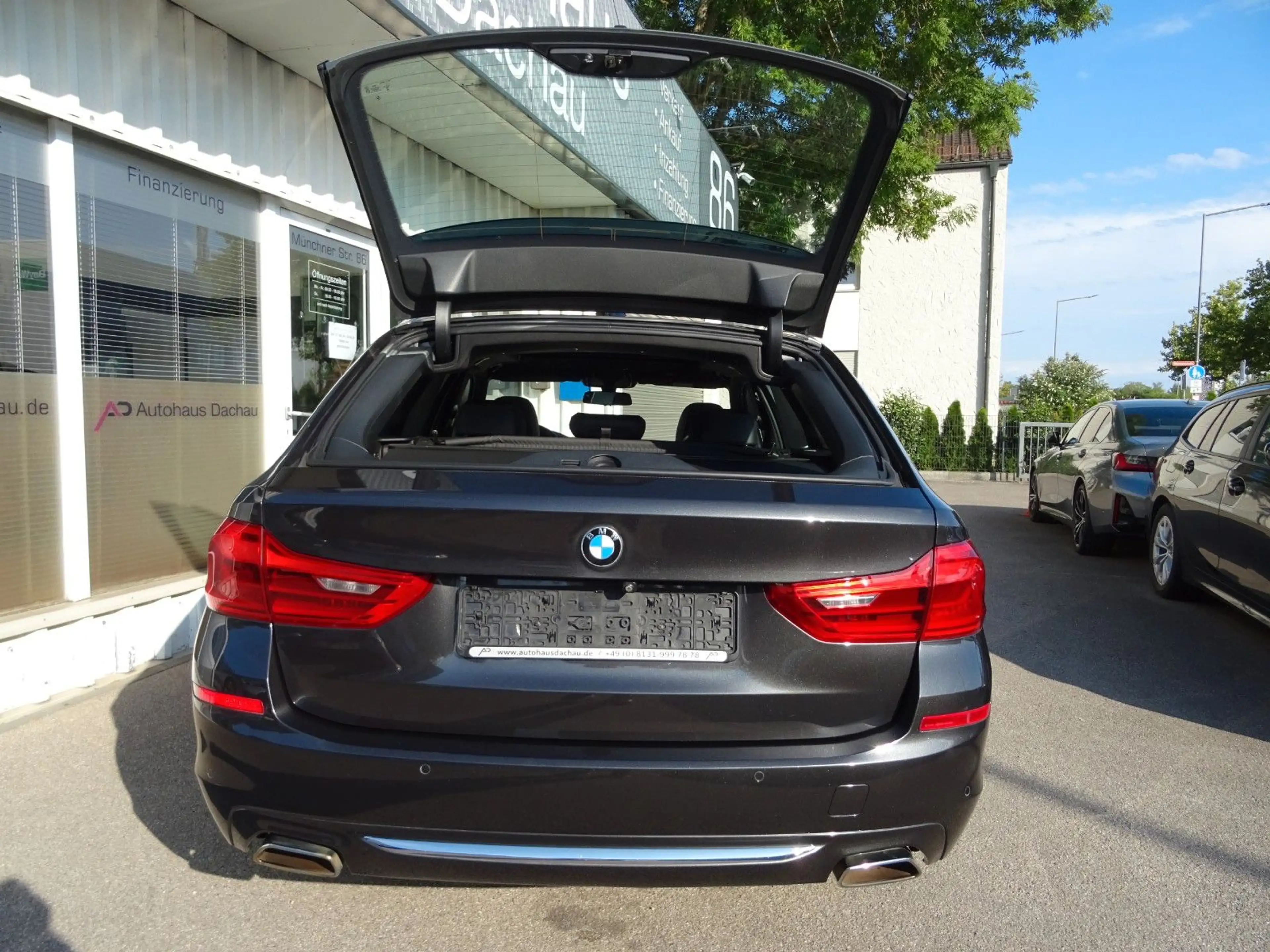 BMW 540 i xDrive Touring Aut Luxury Line Navi LEDer — photo 5