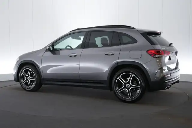 Mercedes-Benz GLA 200 Class DCT AMG Line Night Premium+ LEDER/CUIR LED G