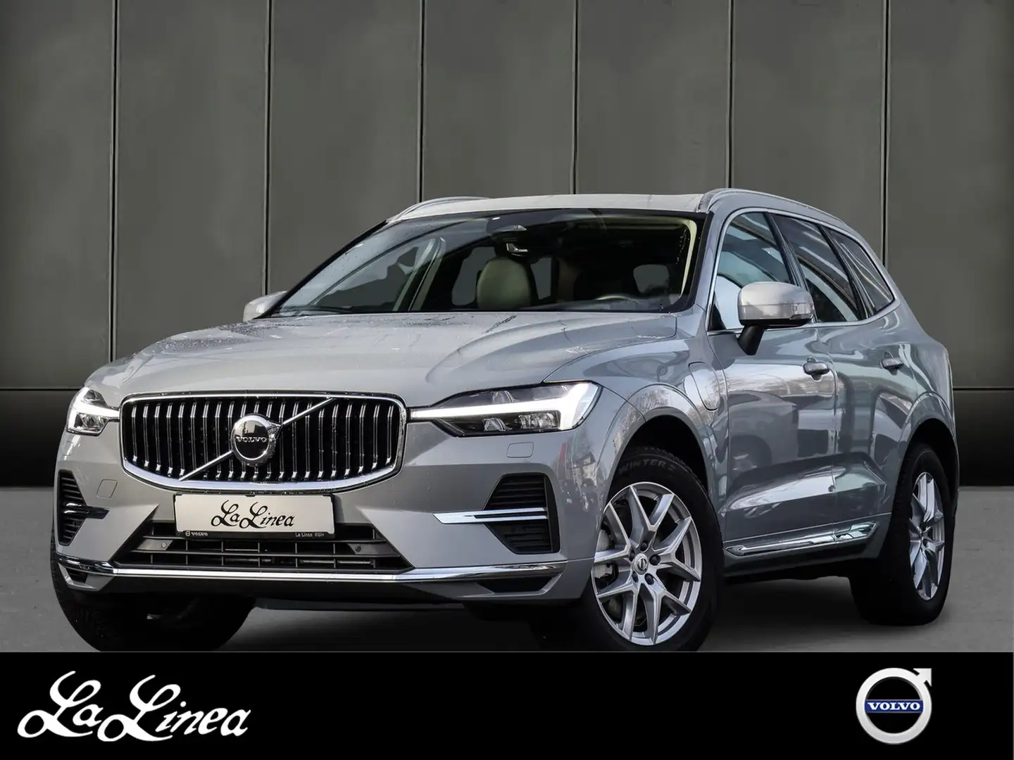 Volvo XC60 T6 Recharge AWD Core NP: 79.640,-//BLIS/HK/PANO Grau - 1