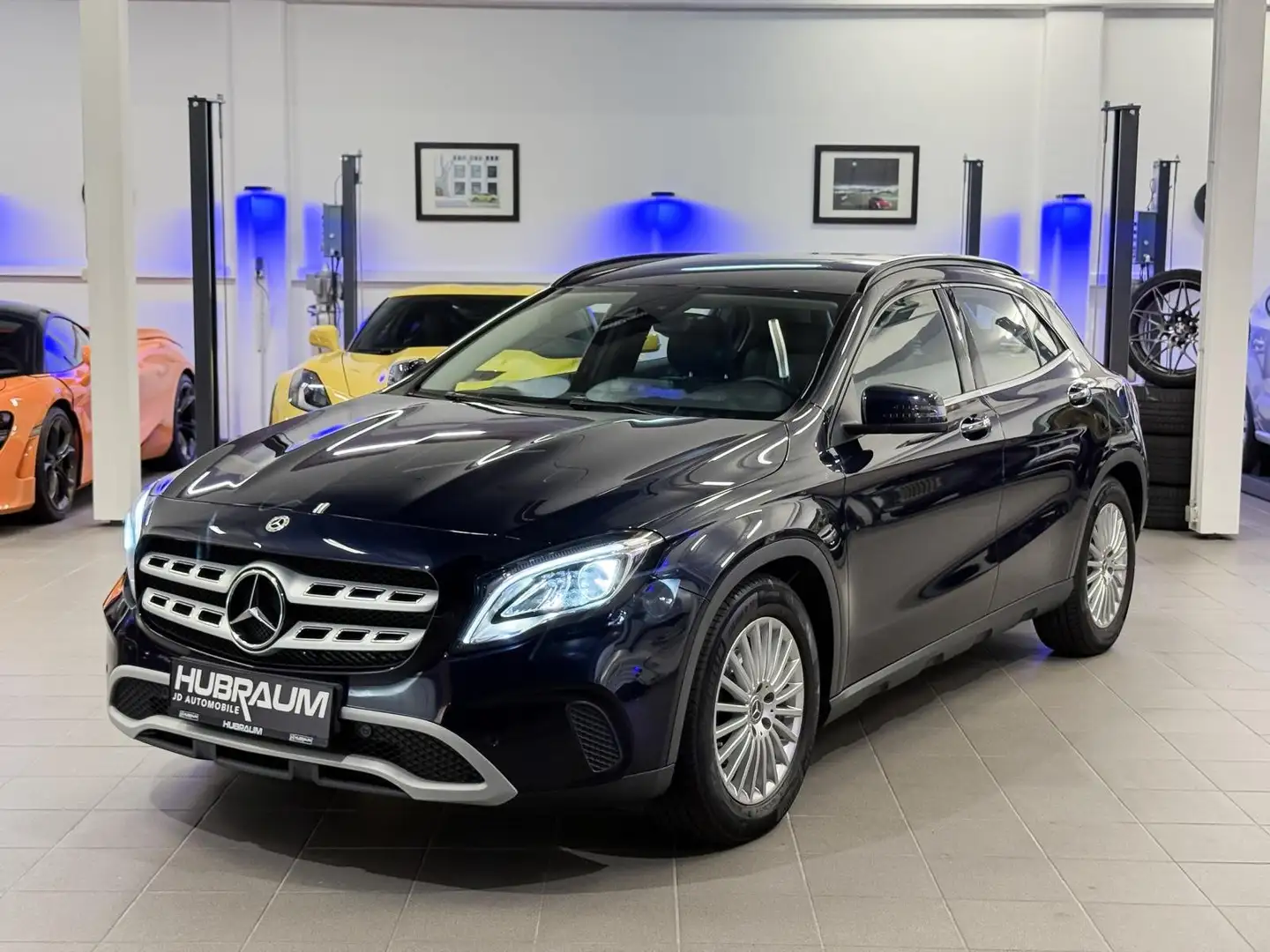 Mercedes-Benz GLA 180 d Automatik Facelift Navi Kamera LED Keyless Blau - 2