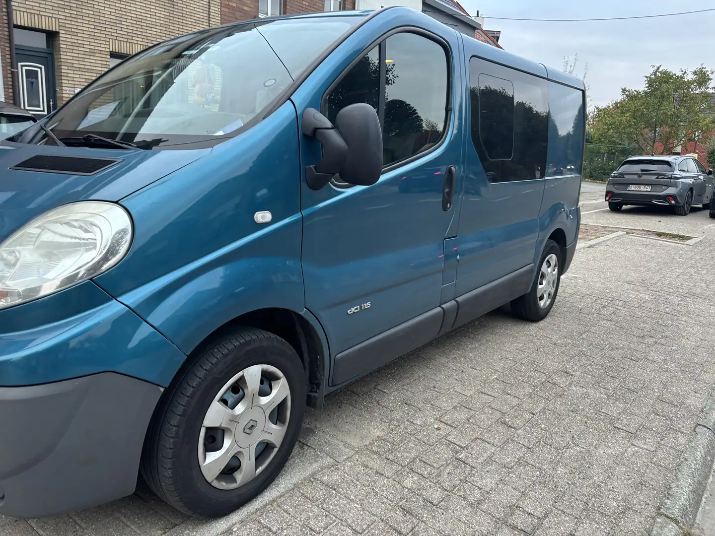 Renault Trafic 2.0 dCi 115 FAP Combi L1H1 - 2