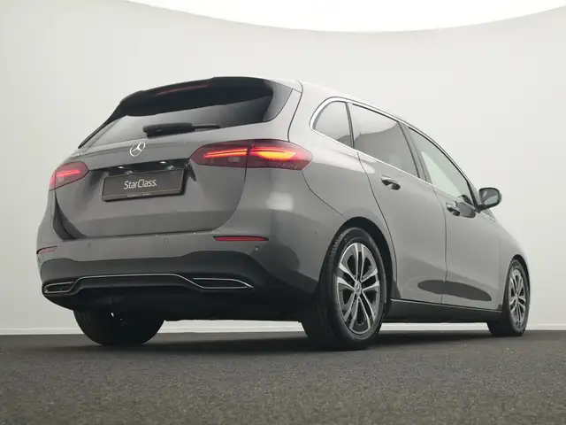 Mercedes-Benz B-Class view 11