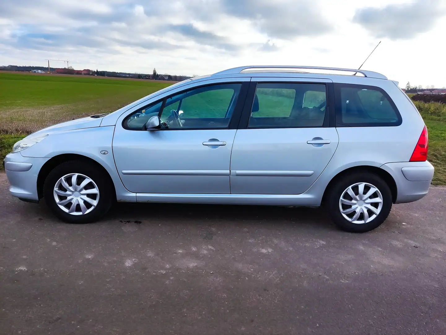 Peugeot 307 307 Break/SW Diesel HDi SW 110 Tendance Silber - 2