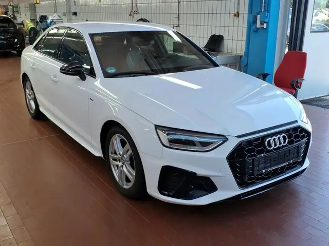 Audi A4 35 TFSI S Line Black Limo*NAVI*LED*SITZ HZG*