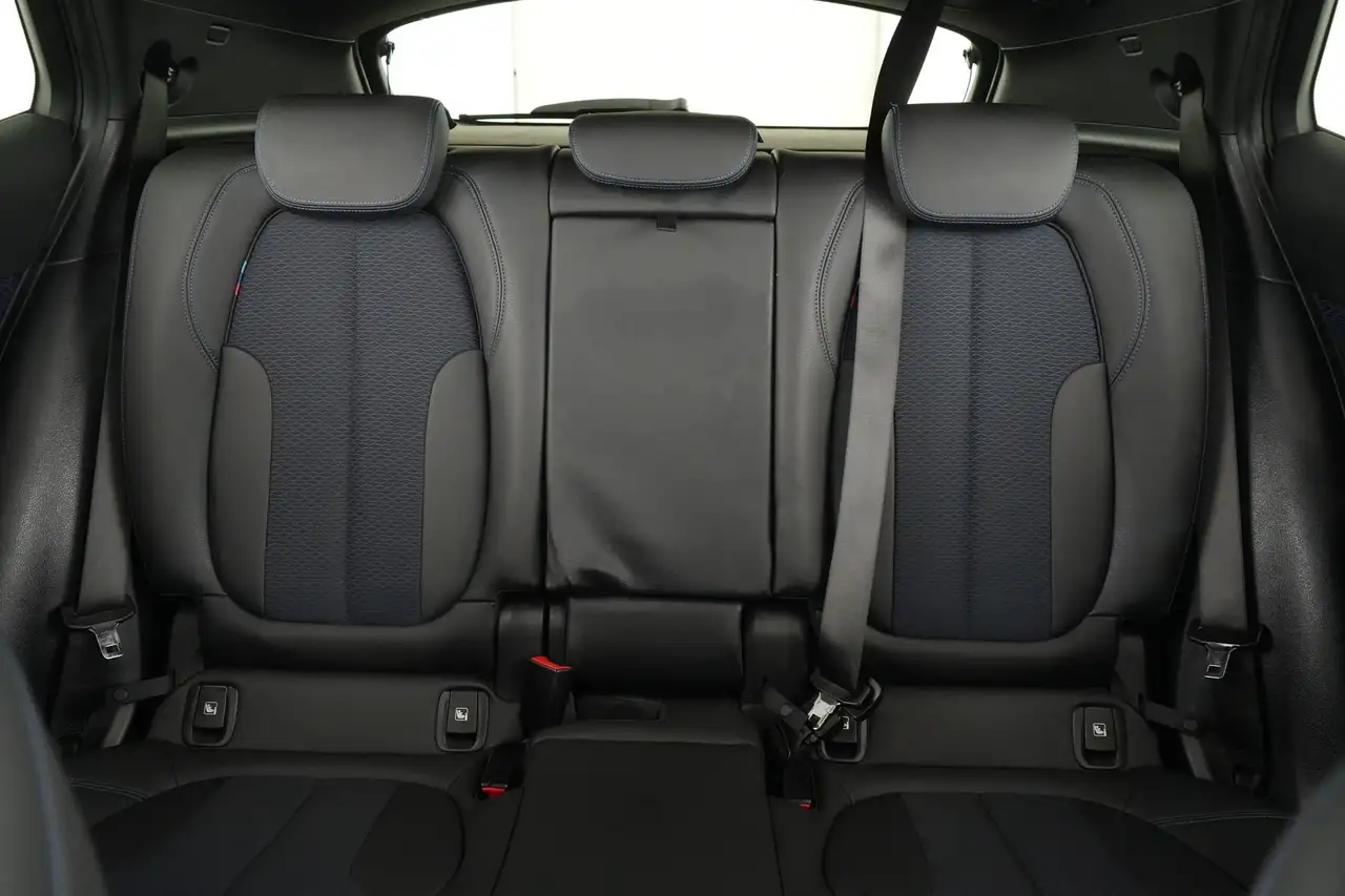 BMW X2 sDrive20i M Sport X Navi+HUD|Pano|SHZ|ParkAs Pano 15