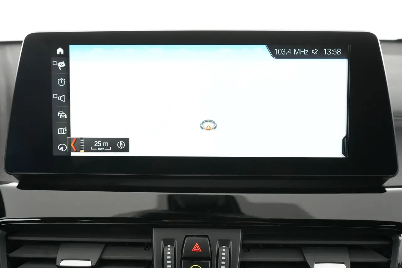 BMW X2 sDrive20i M Sport X Navi+HUD|Pano|SHZ|ParkAs Pano 11