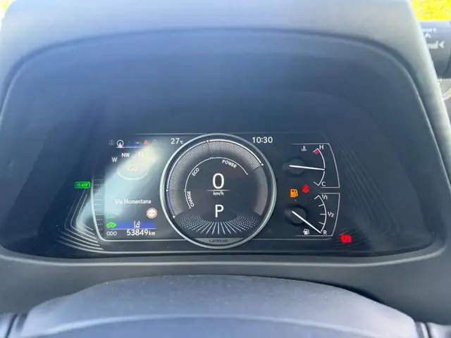 Lexus Ux view 8