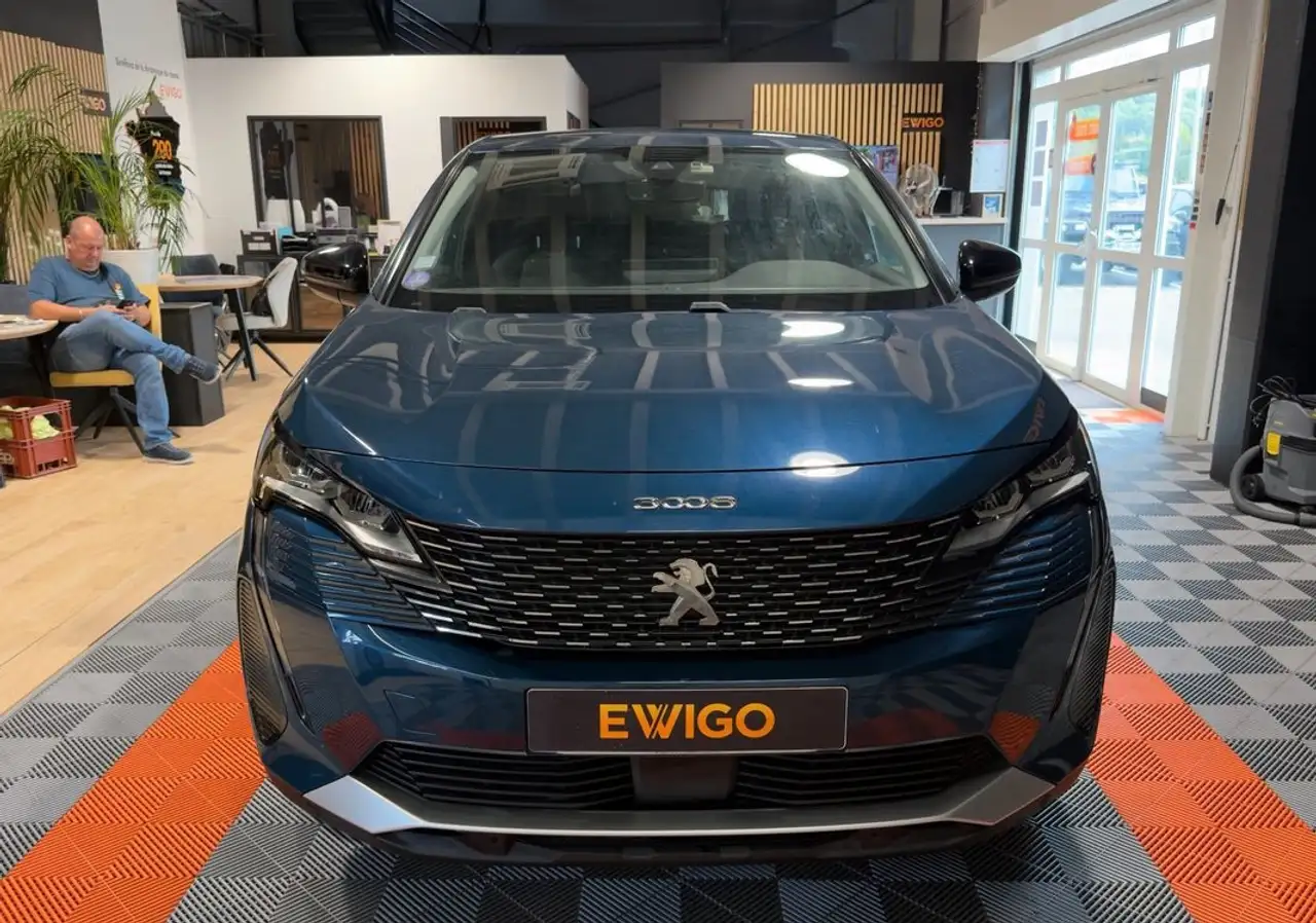 Peugeot 3008 3008 Plug-In Hybrid — photo 17