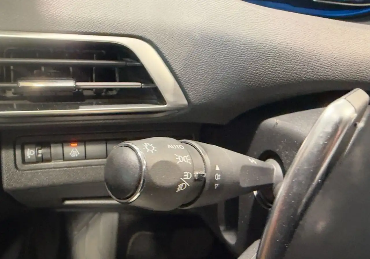 Peugeot 3008 3008 Plug-In Hybrid — photo 29