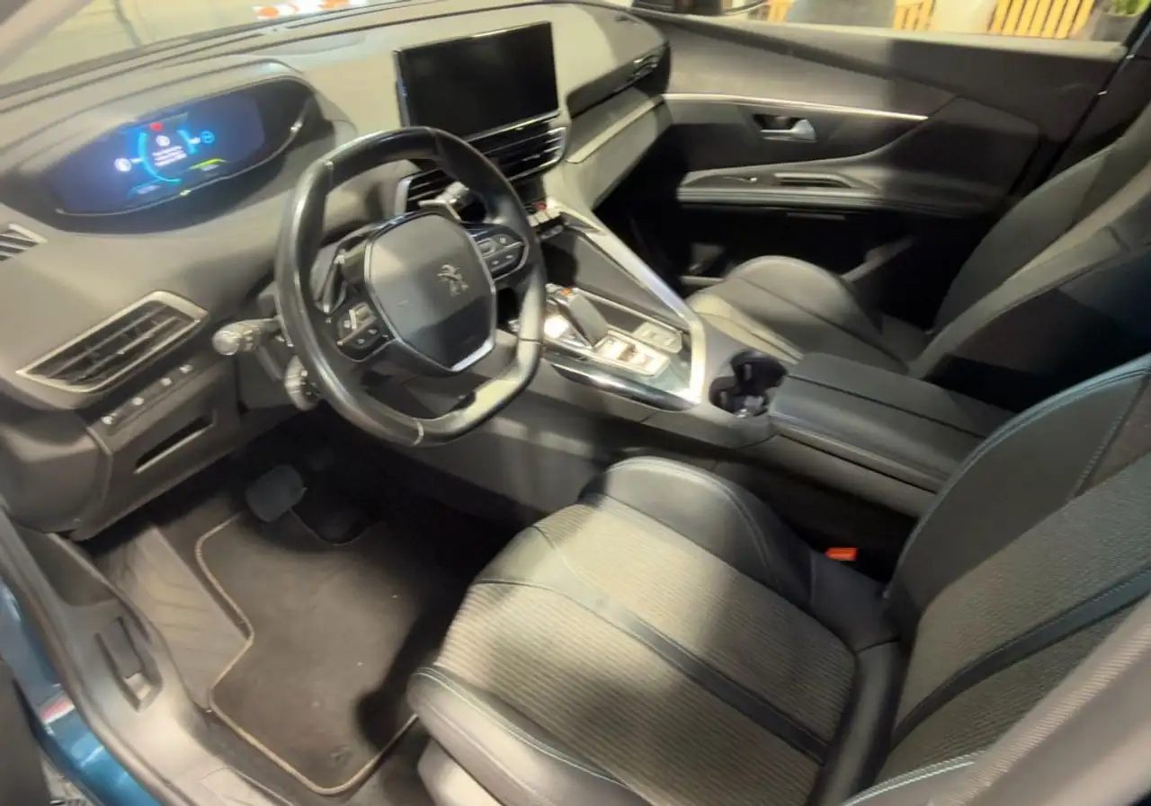 Peugeot 3008 3008 Plug-In Hybrid — photo 27