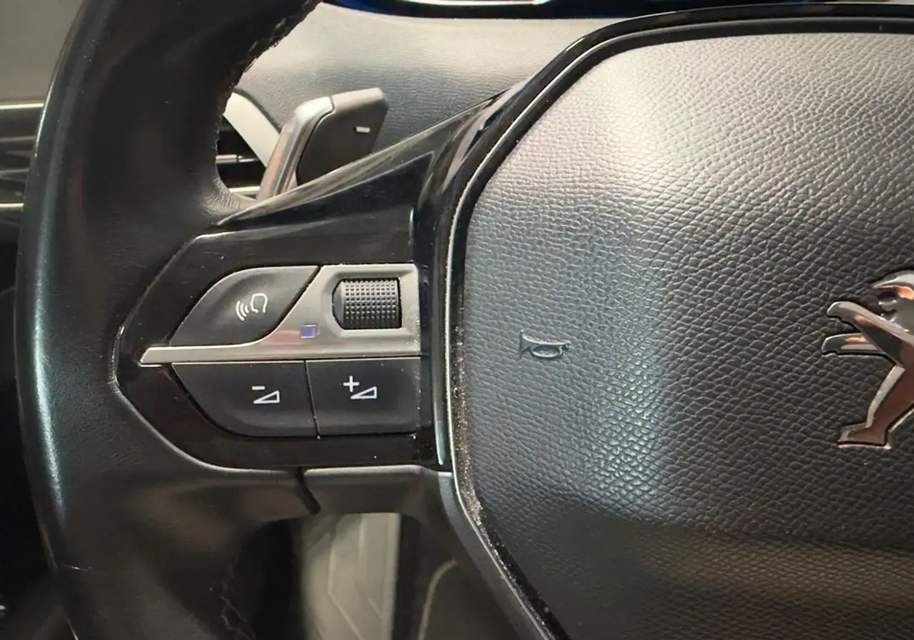 Peugeot 3008 3008 Plug-In Hybrid — photo 25