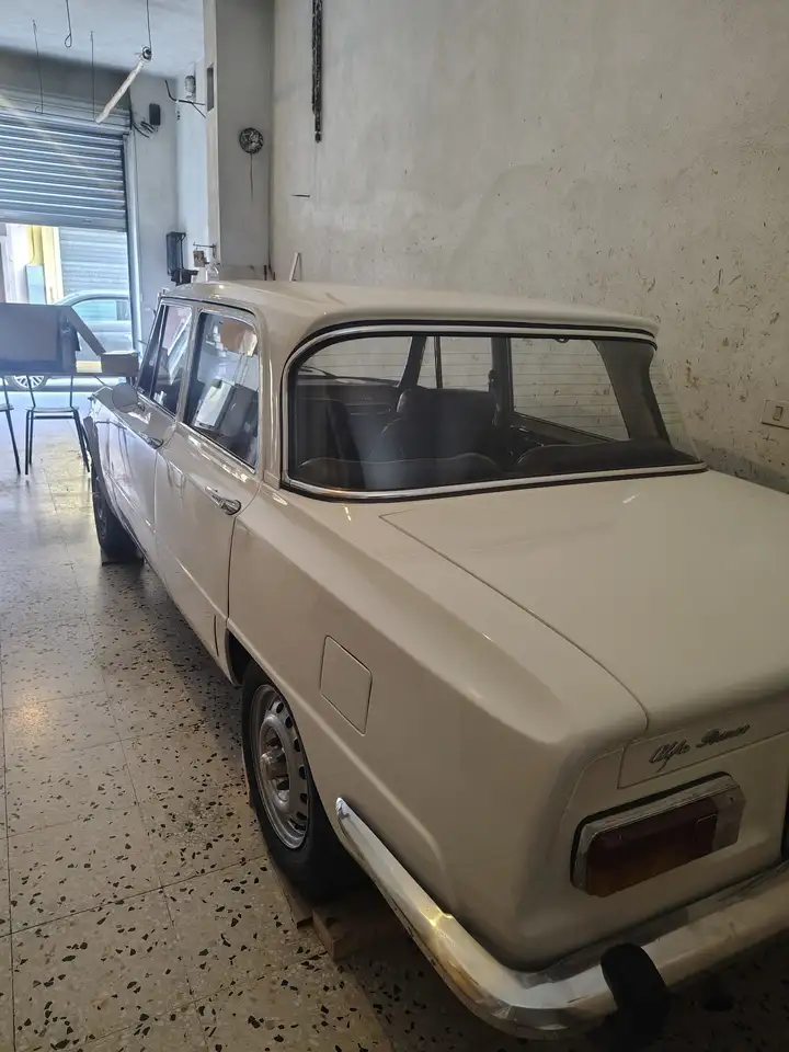 Alfa Romeo Giulietta 1.300, foto 12