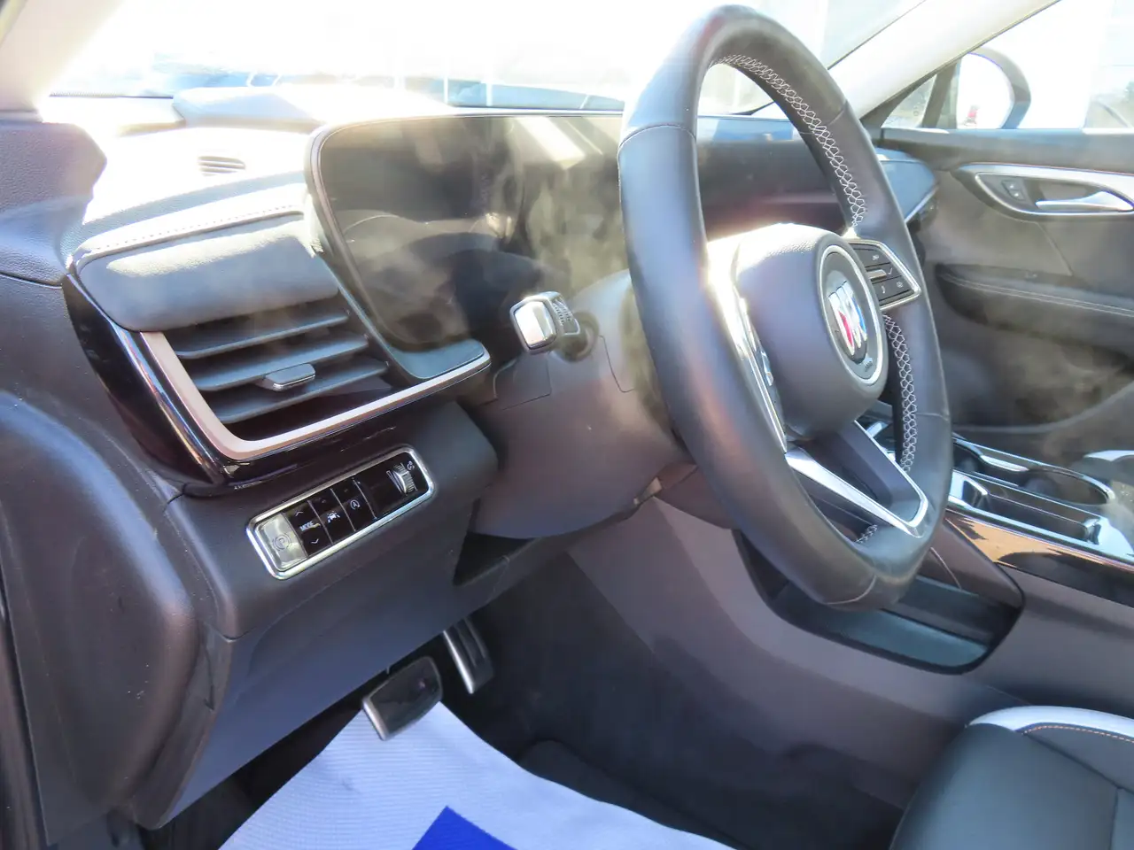 Buick Envision снимка Buick Envision