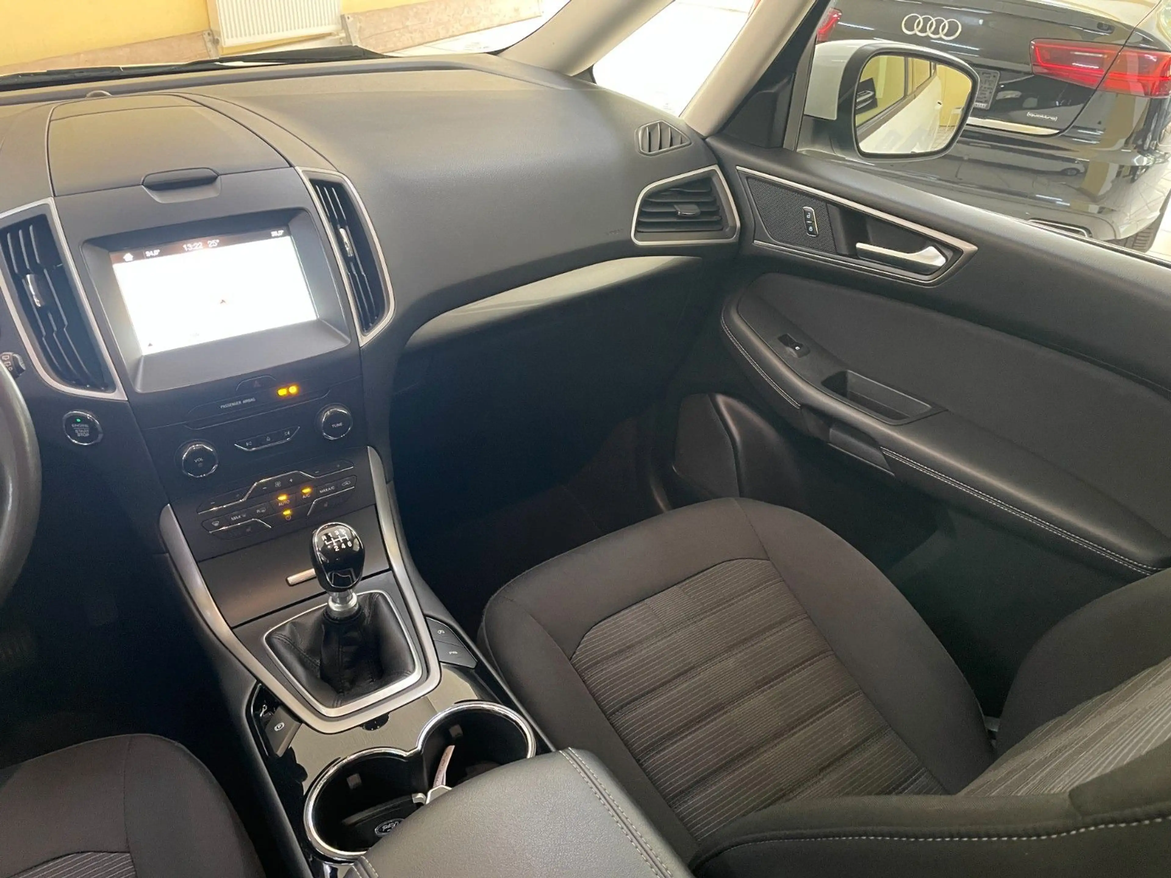 Ford Galaxy Business, 7-Sitzer,Navi,PDC — photo 15