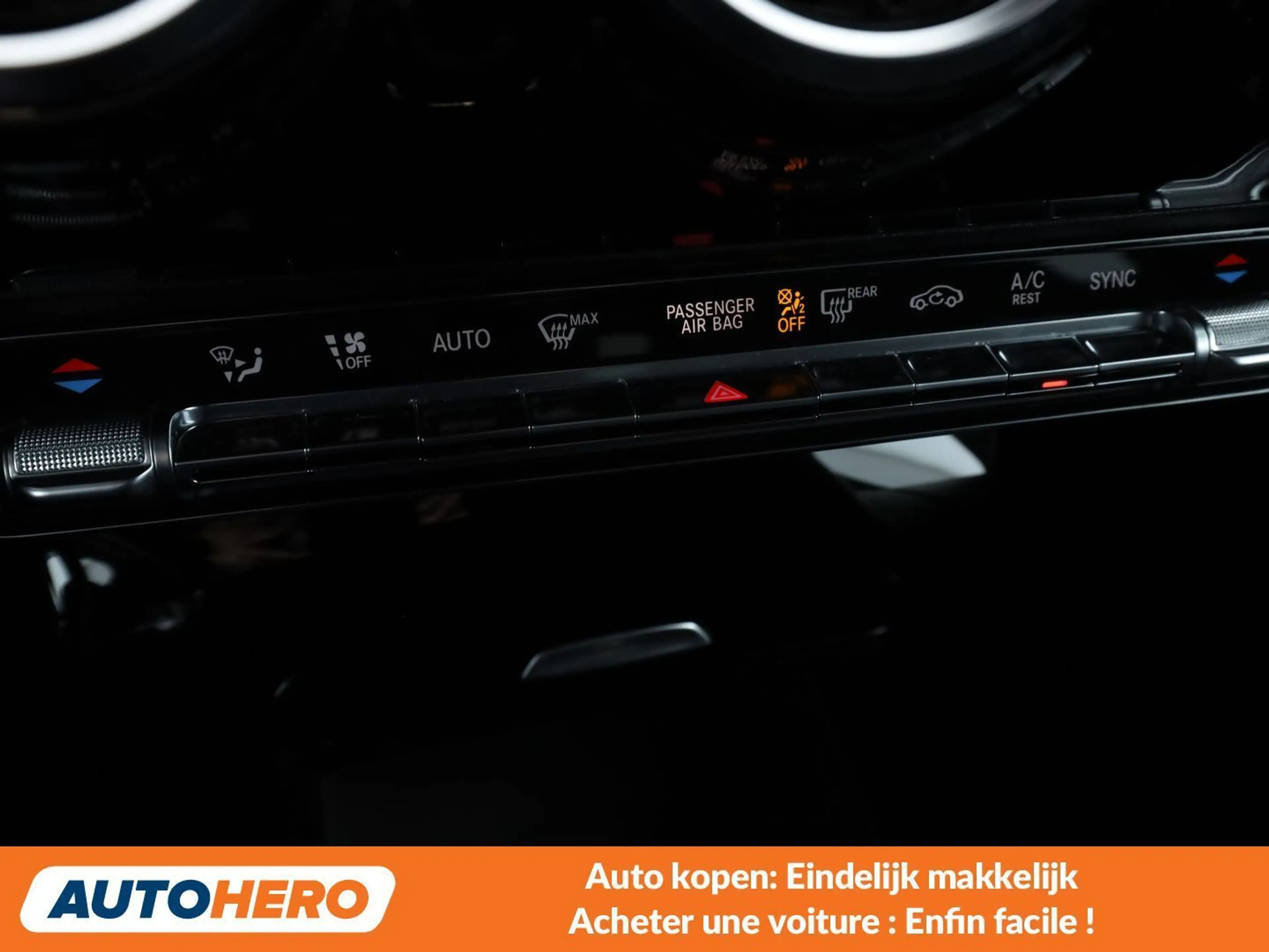 Mercedes-Benz CLA 180 CLA 180 Shooting Brake AMG Line — photo 15