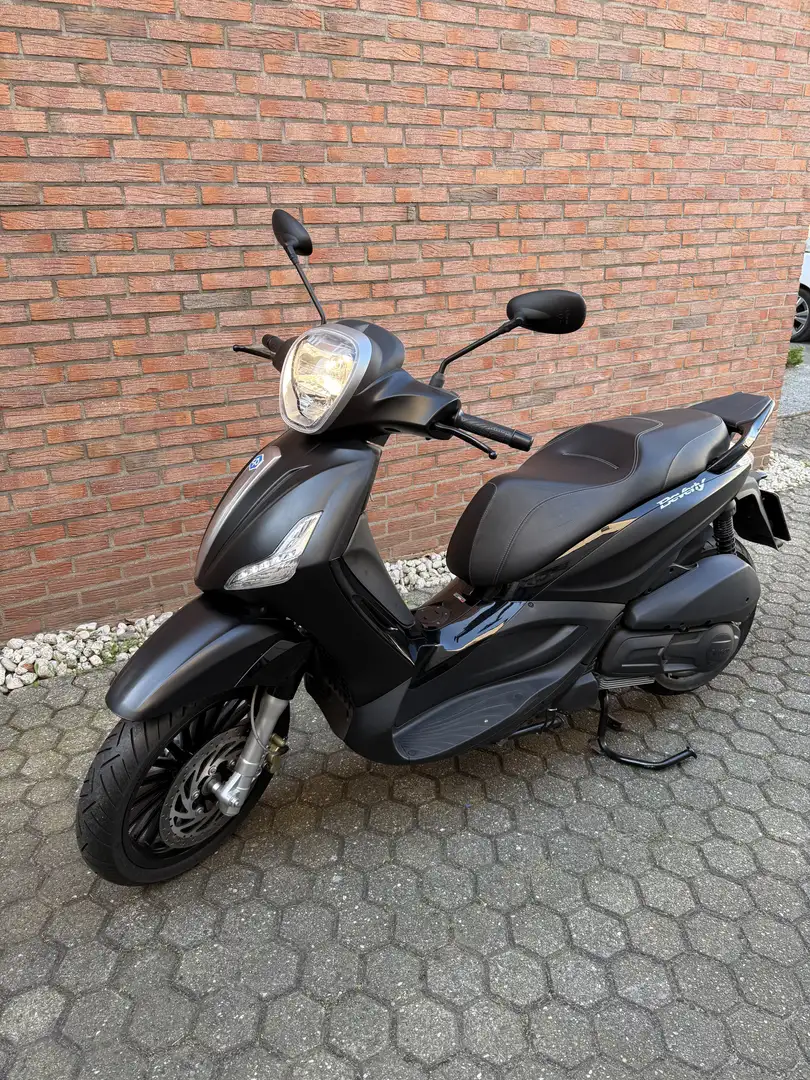 Piaggio Beverly 125 Negro - 1