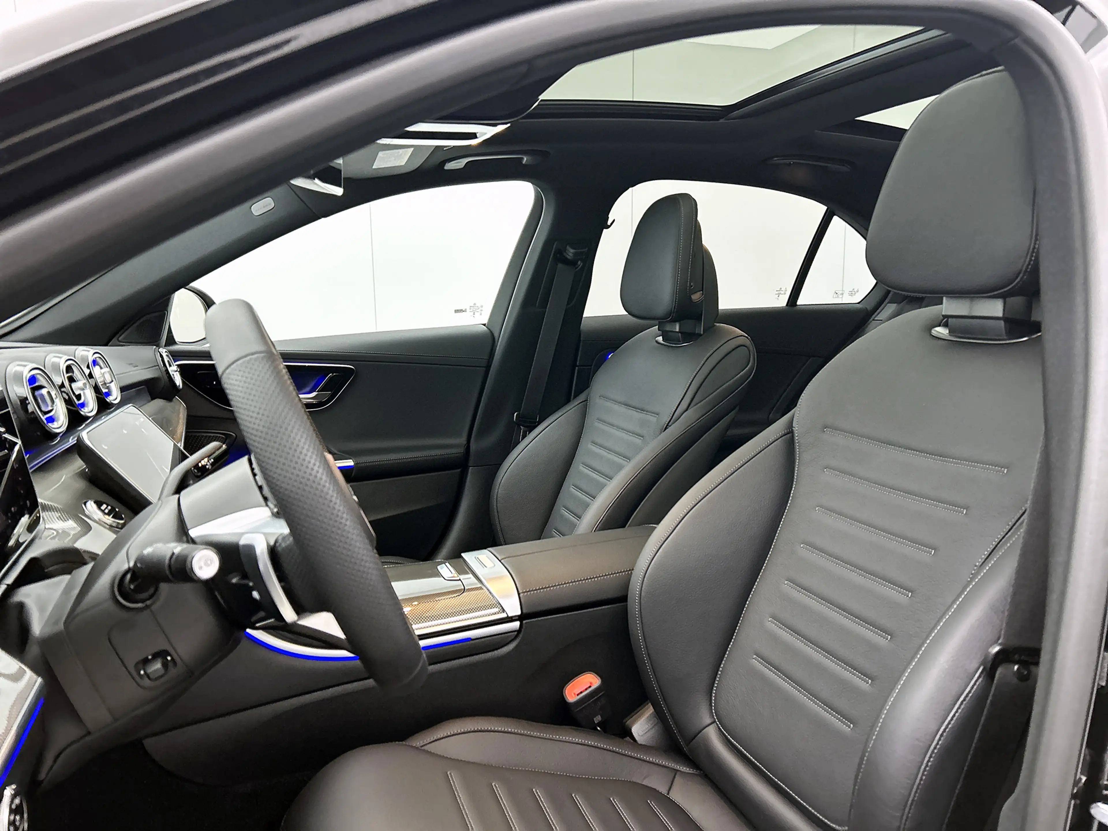 Mercedes-Benz C 300 e Business Solution AMG | Winter pakket | Nightpak — photo 5