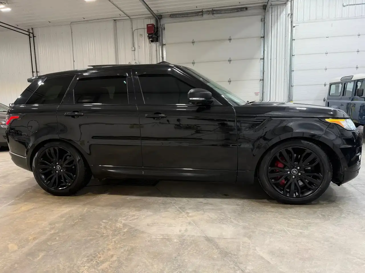 Land Rover Range Rover Sport снимка Land Rover Range Rover Sport