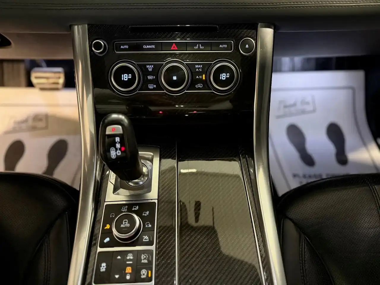Land Rover Range Rover Sport снимка Land Rover Range Rover Sport