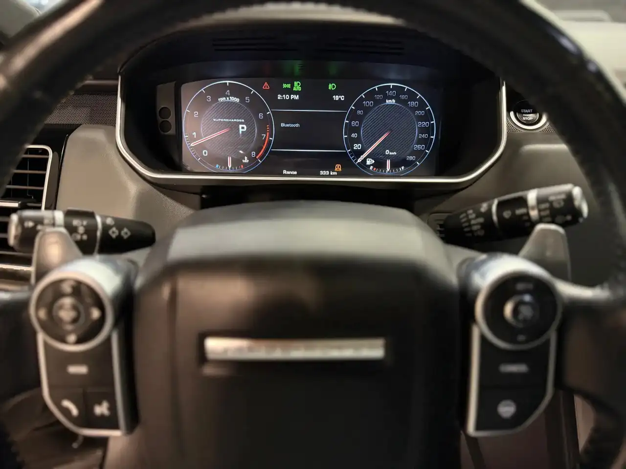 Land Rover Range Rover Sport снимка Land Rover Range Rover Sport