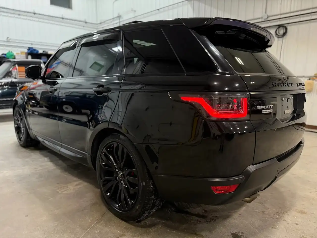 Land Rover Range Rover Sport снимка Land Rover Range Rover Sport