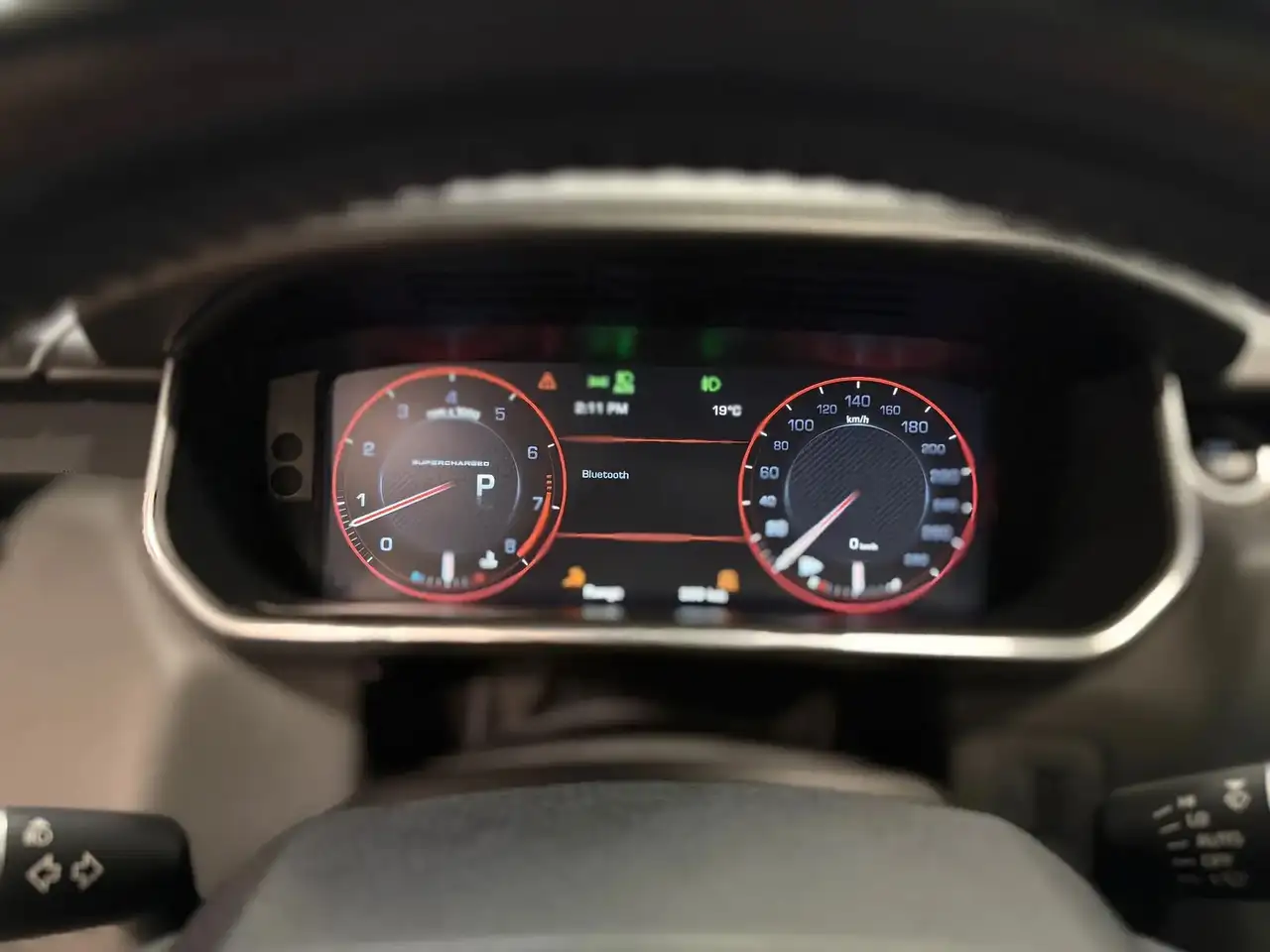 Land Rover Range Rover Sport снимка Land Rover Range Rover Sport