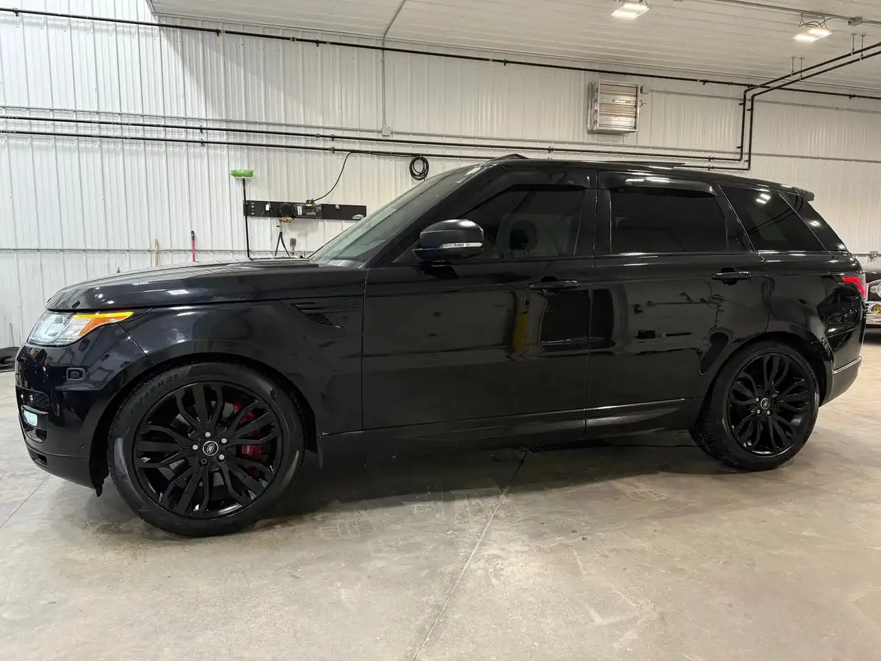 Land Rover Range Rover Sport снимка Land Rover Range Rover Sport