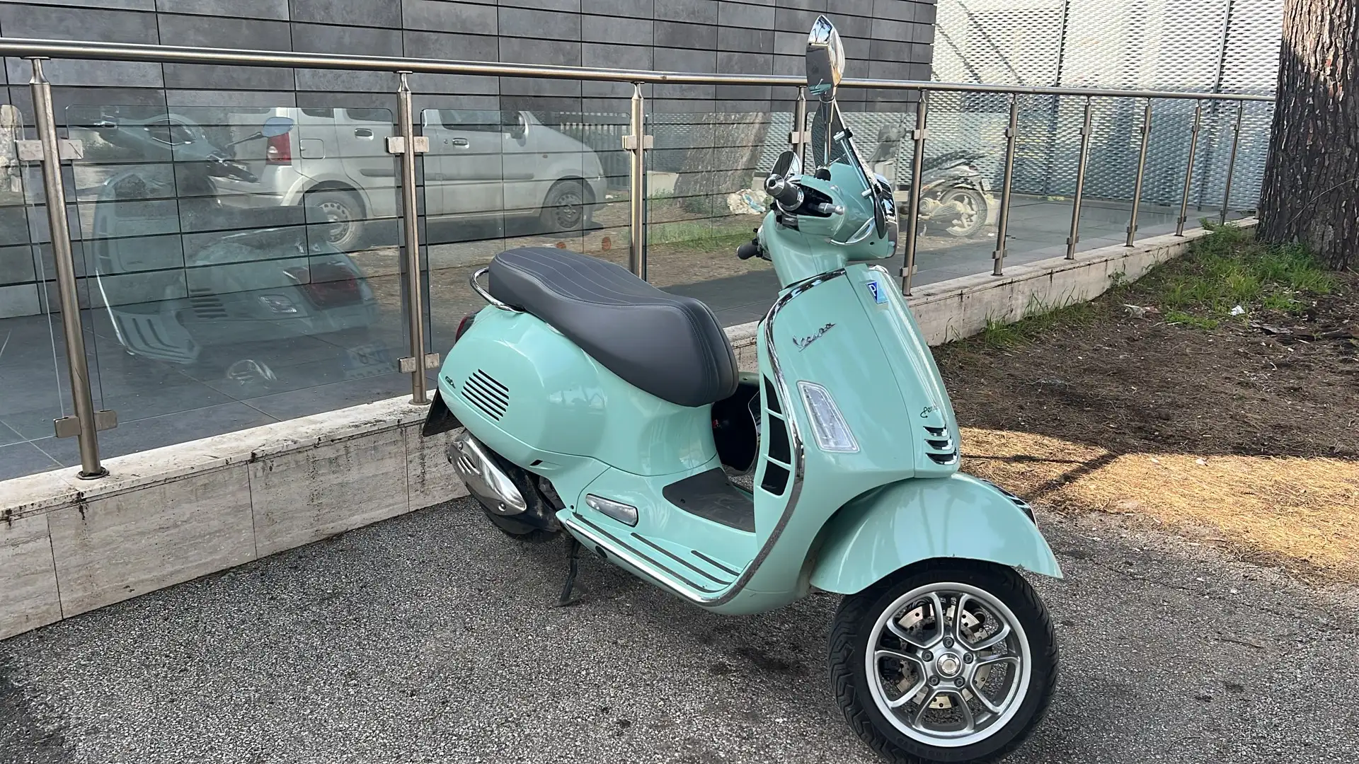 Vespa GTS Super 300 compreso decupolino fume ( accessorio originale) - 1