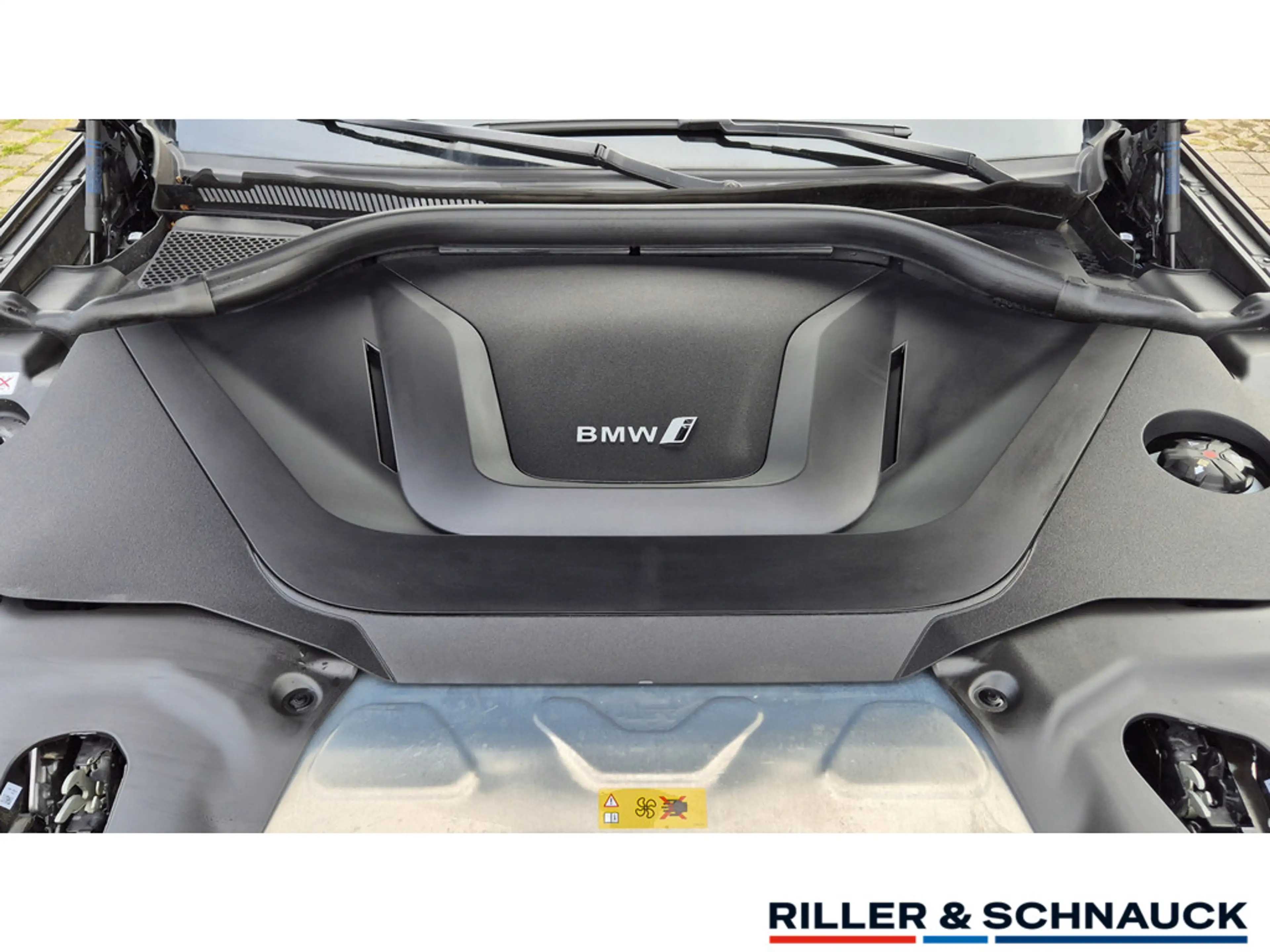 BMW iX3 M-Sport 20 ZOLL+PANO+HUD+ACC+360°KAM — photo 19