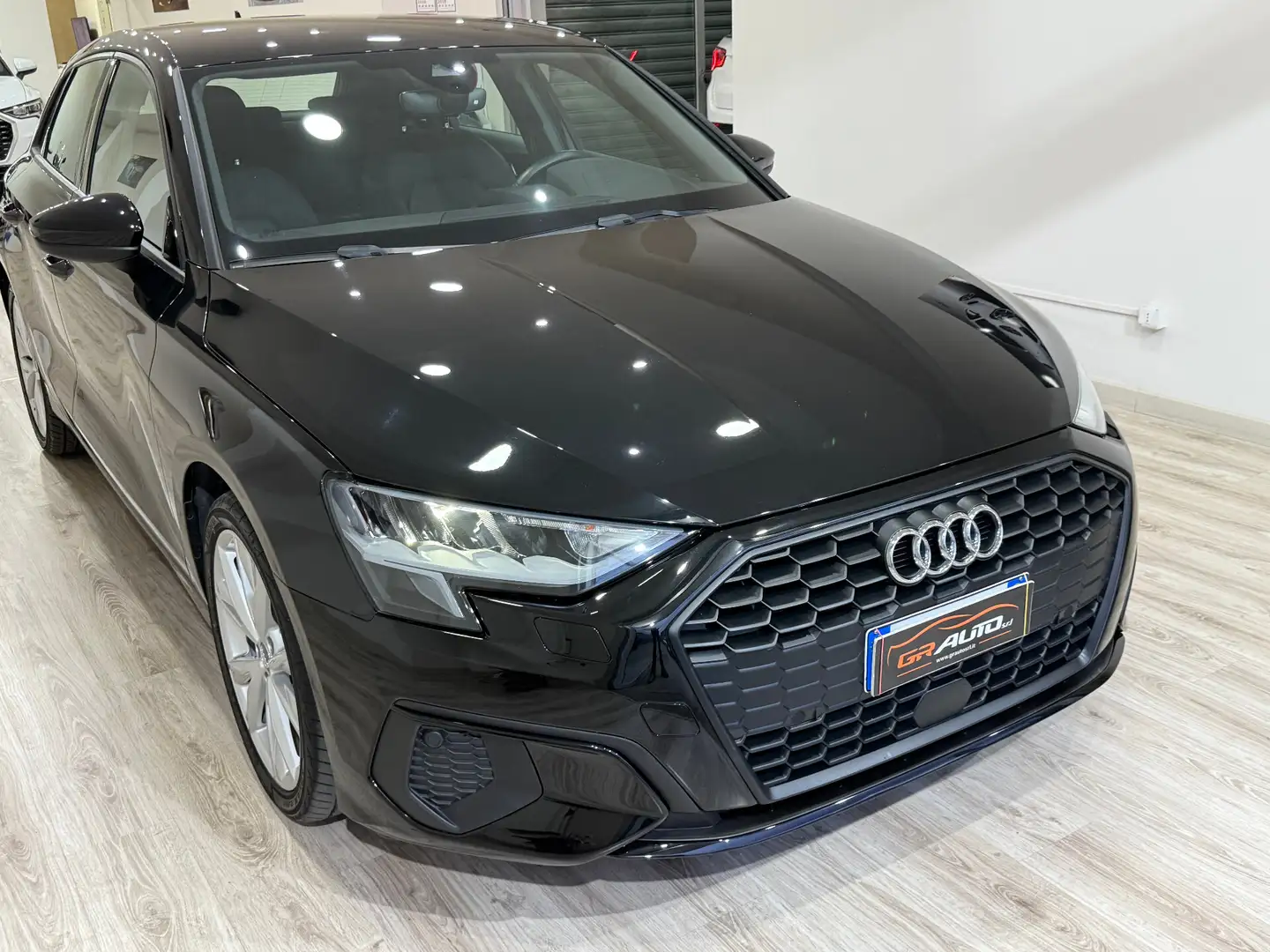 Audi A3 SPB 35 TDI S tronic Business Advanced Noir - 2