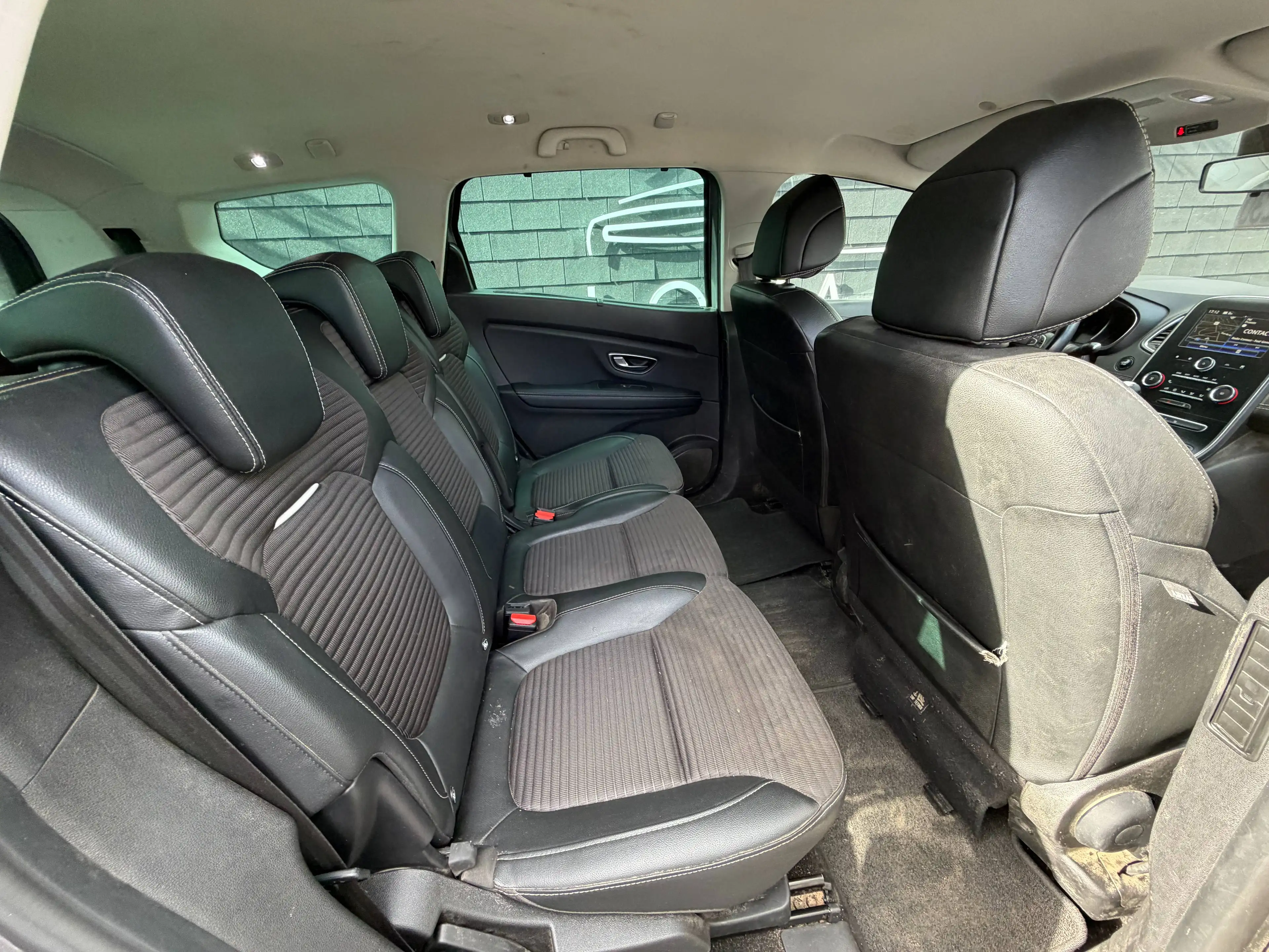 Renault Grand Scenic 1.33 TCe+BOITE AUTO+NAVI+CAMERA+AIRCO+7 PLACES+E6B — photo 14