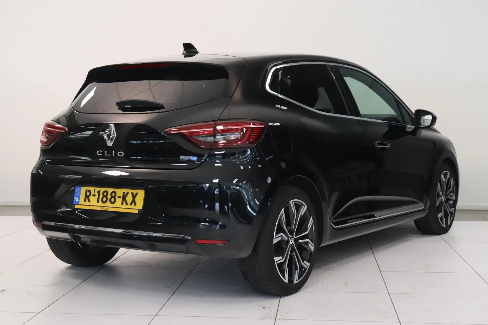 Renault Clio 1.6 E-Tech Hybrid 145 Techno | Camera | 17"Lichtme Zwart - 2