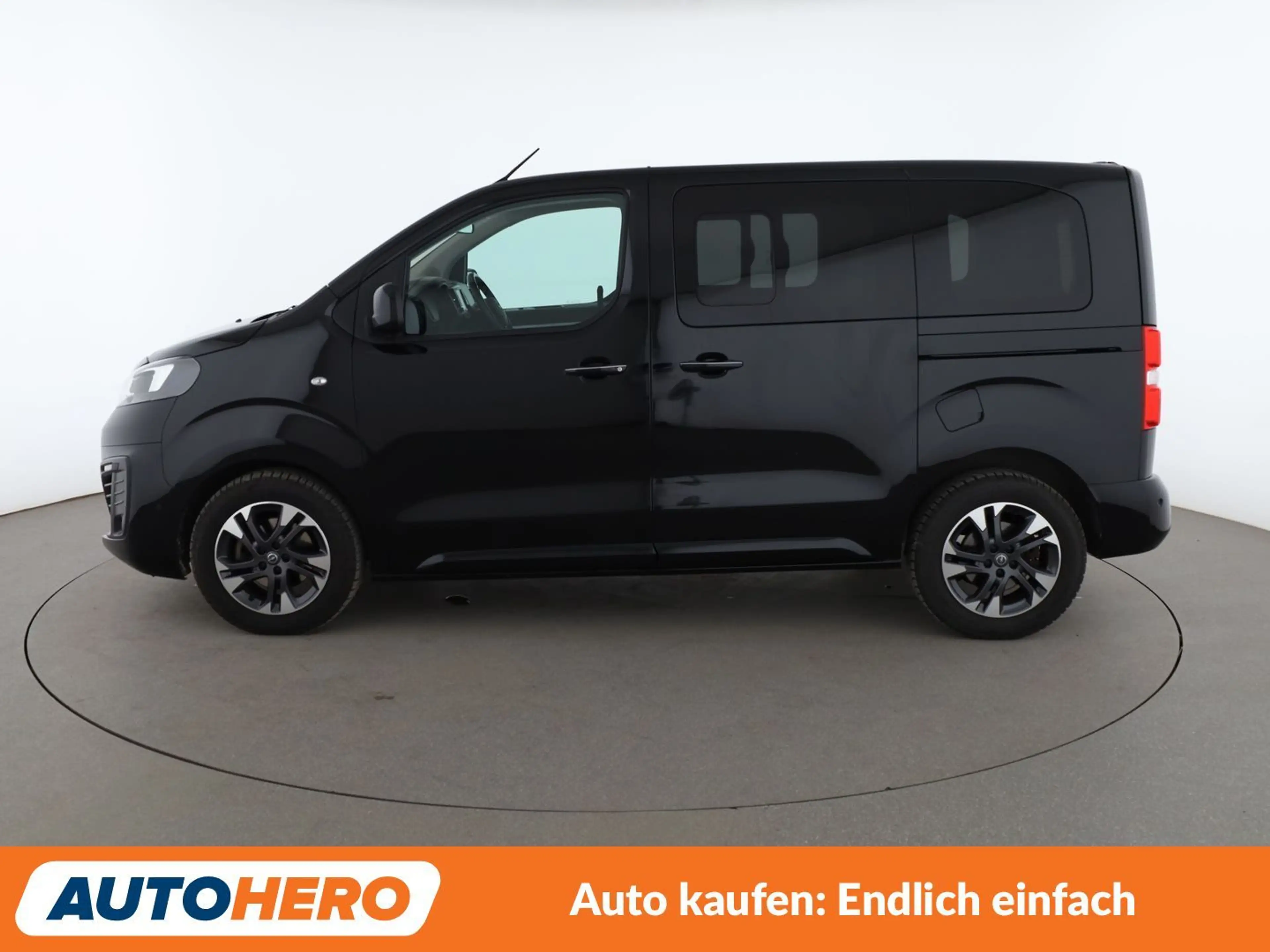Opel Zafira Life 2.0 CDTI S INNOVATION L1 Aut.*HUD*BI-XENON*TEMPO* — photo 3