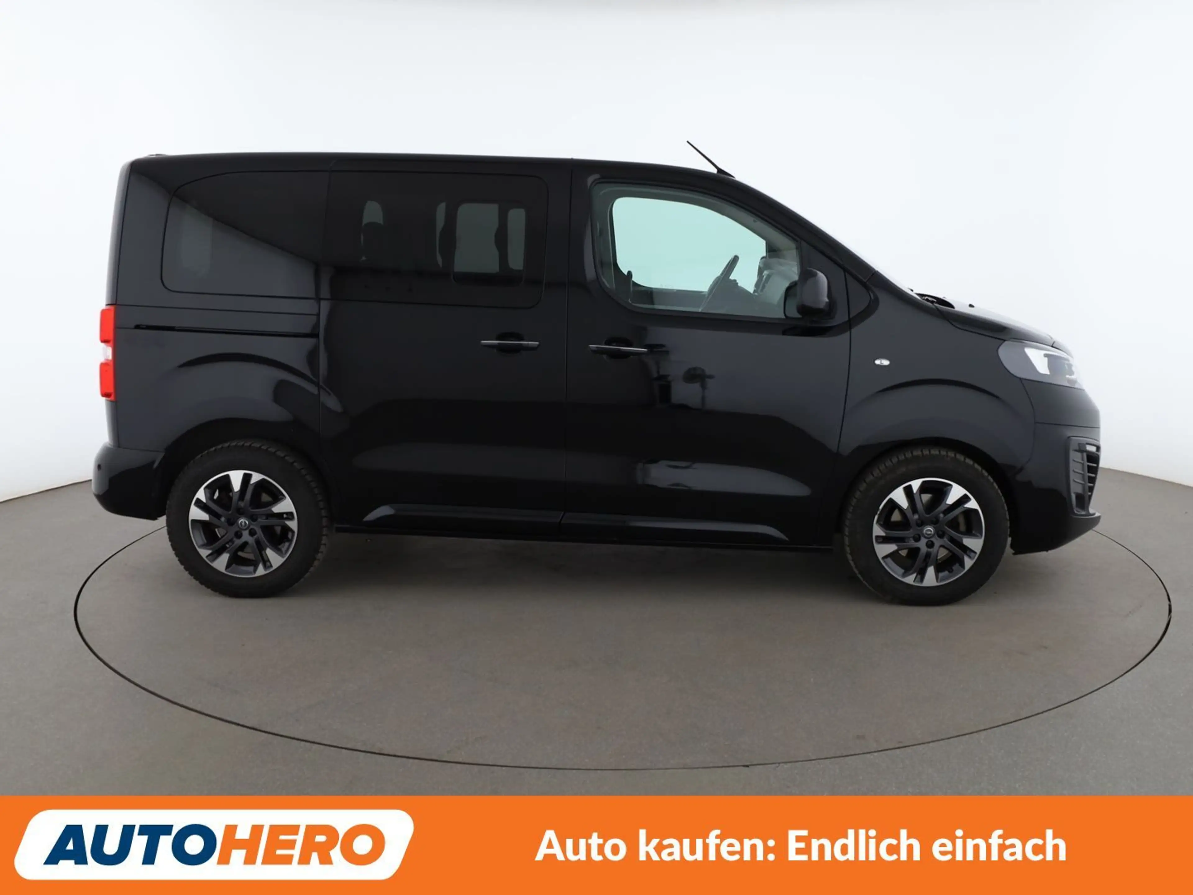 Opel Zafira Life 2.0 CDTI S INNOVATION L1 Aut.*HUD*BI-XENON*TEMPO* — photo 7